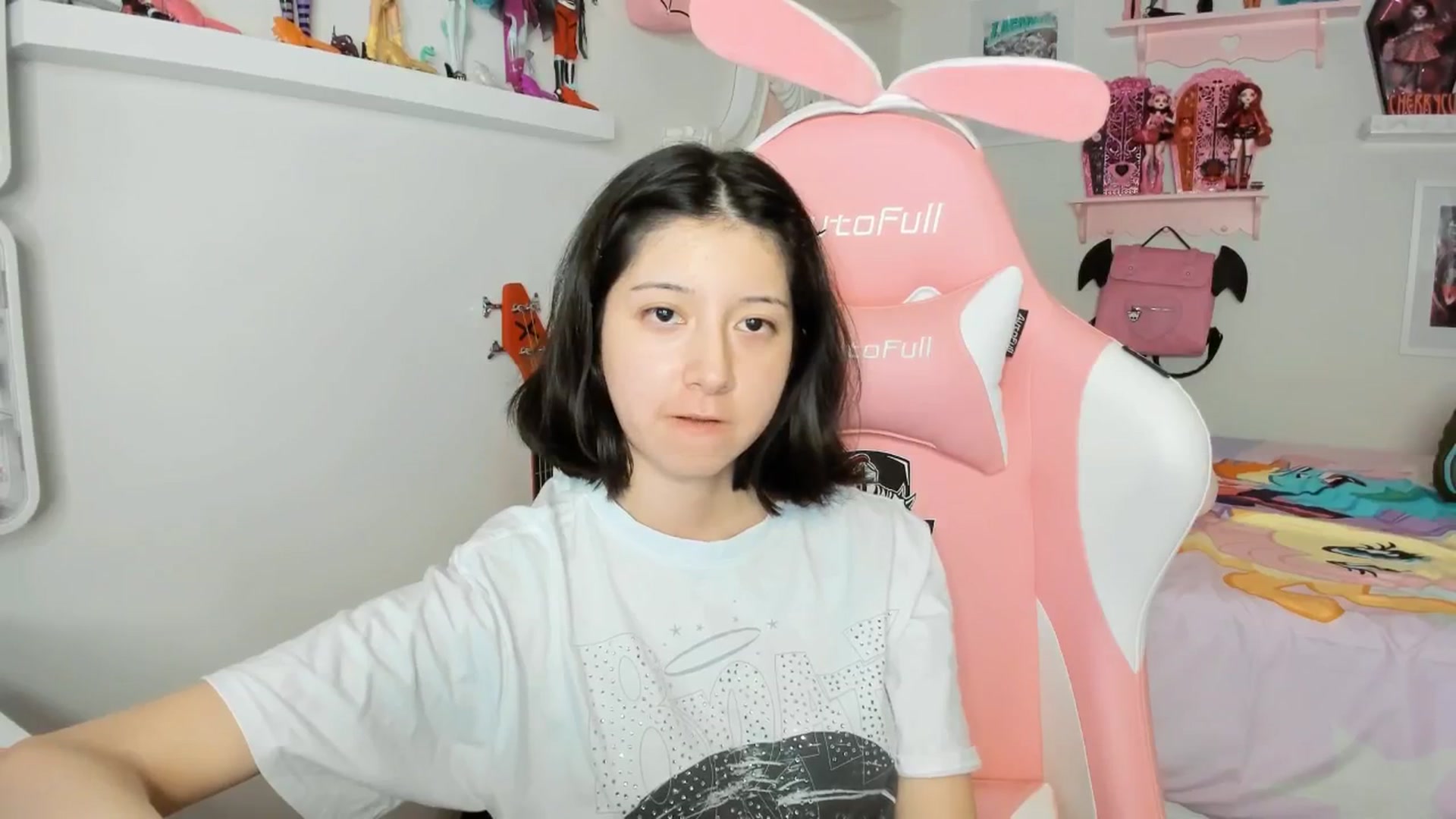 Gallery image thumbnail from Cherrycute666's myfreecams stream on, 02/20/2026, 02:57 image 16 of 20