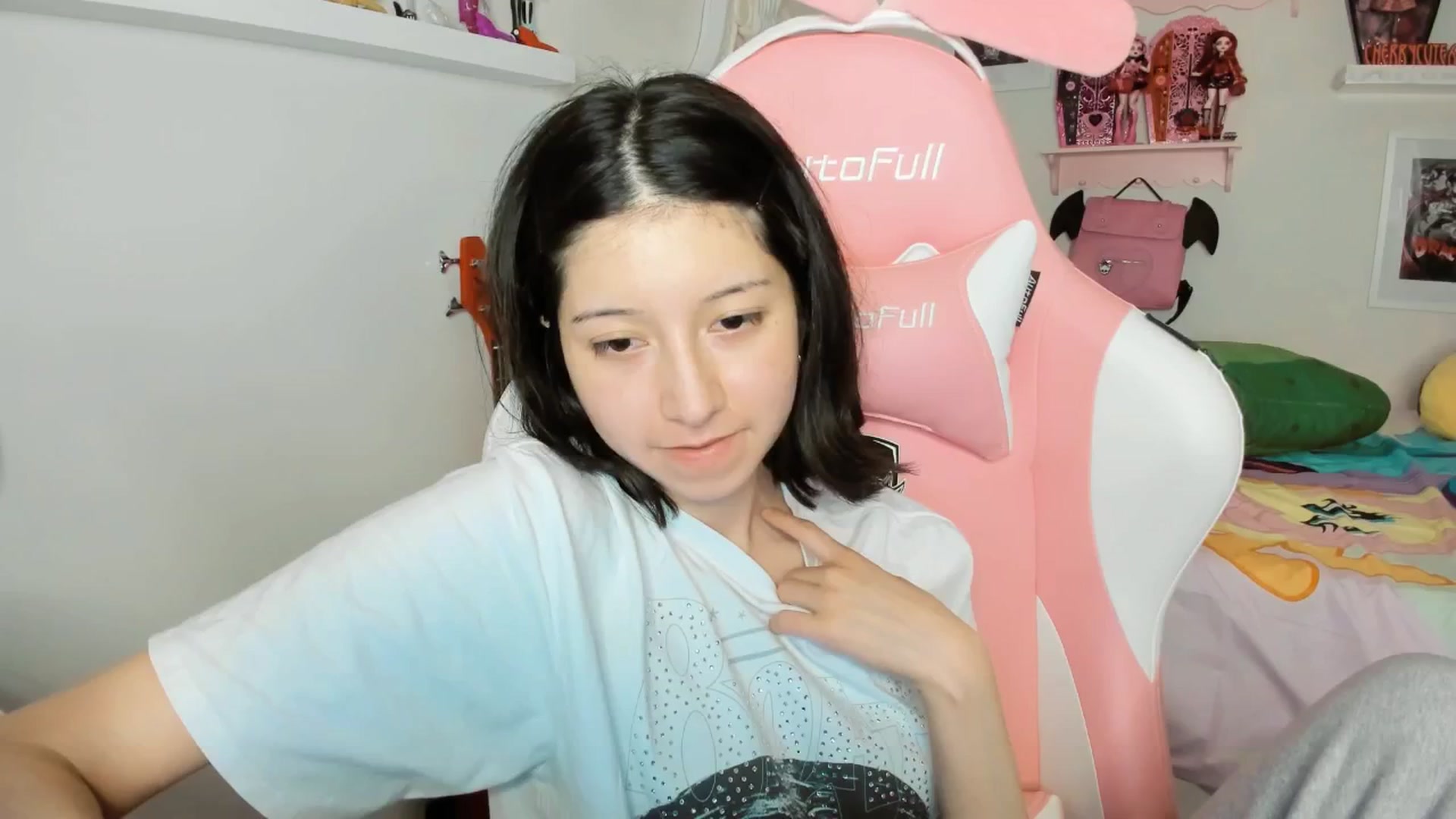 Gallery image thumbnail from Cherrycute666's myfreecams stream on, 02/20/2026, 05:09 image 8 of 20
