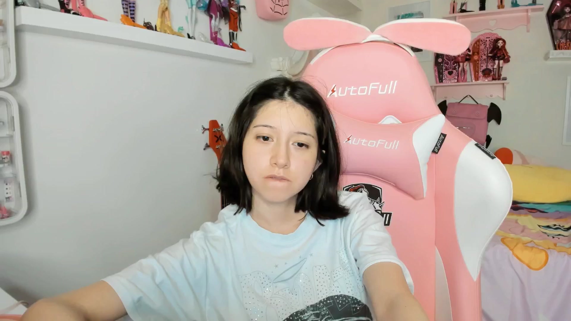 Gallery image thumbnail from Cherrycute666's myfreecams stream on, 02/20/2026, 09:09 image 17 of 20