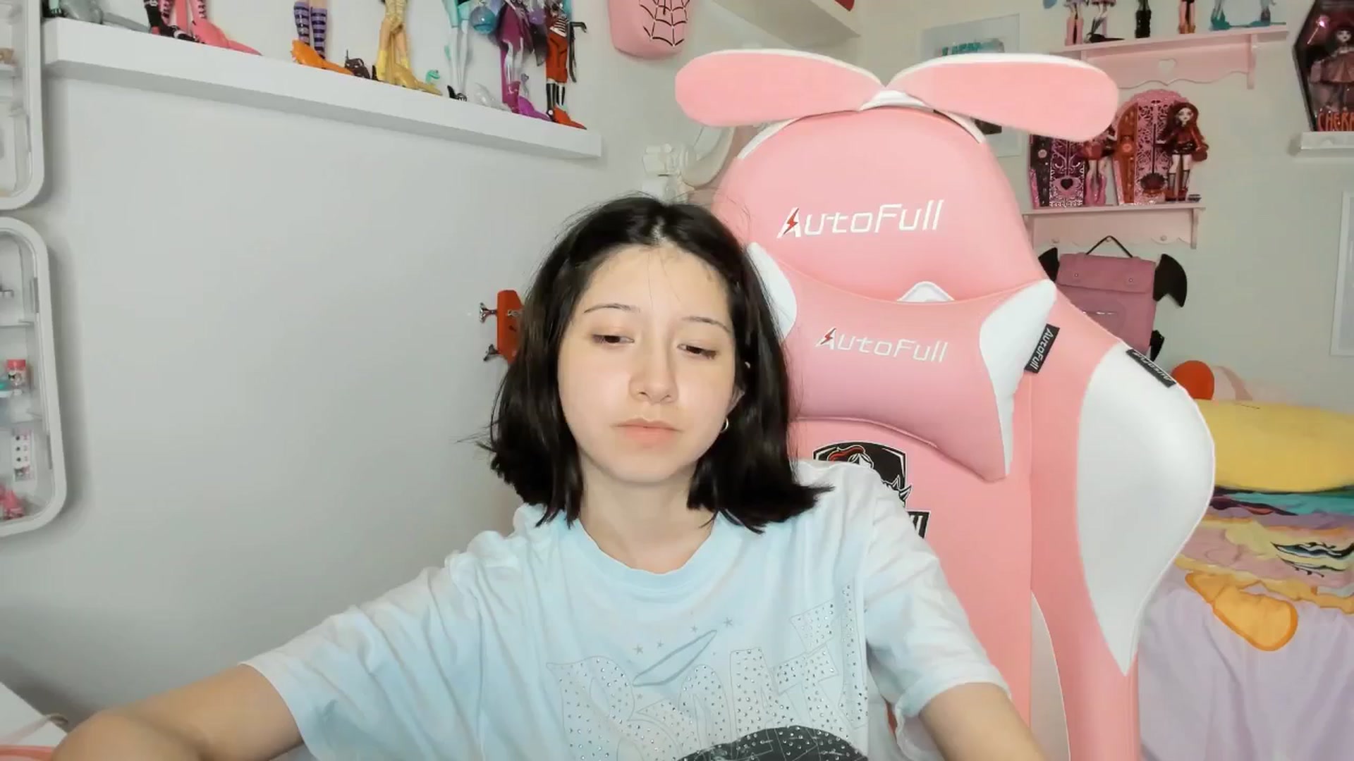 Gallery image thumbnail from Cherrycute666's myfreecams stream on, 02/20/2026, 09:09 image 18 of 20