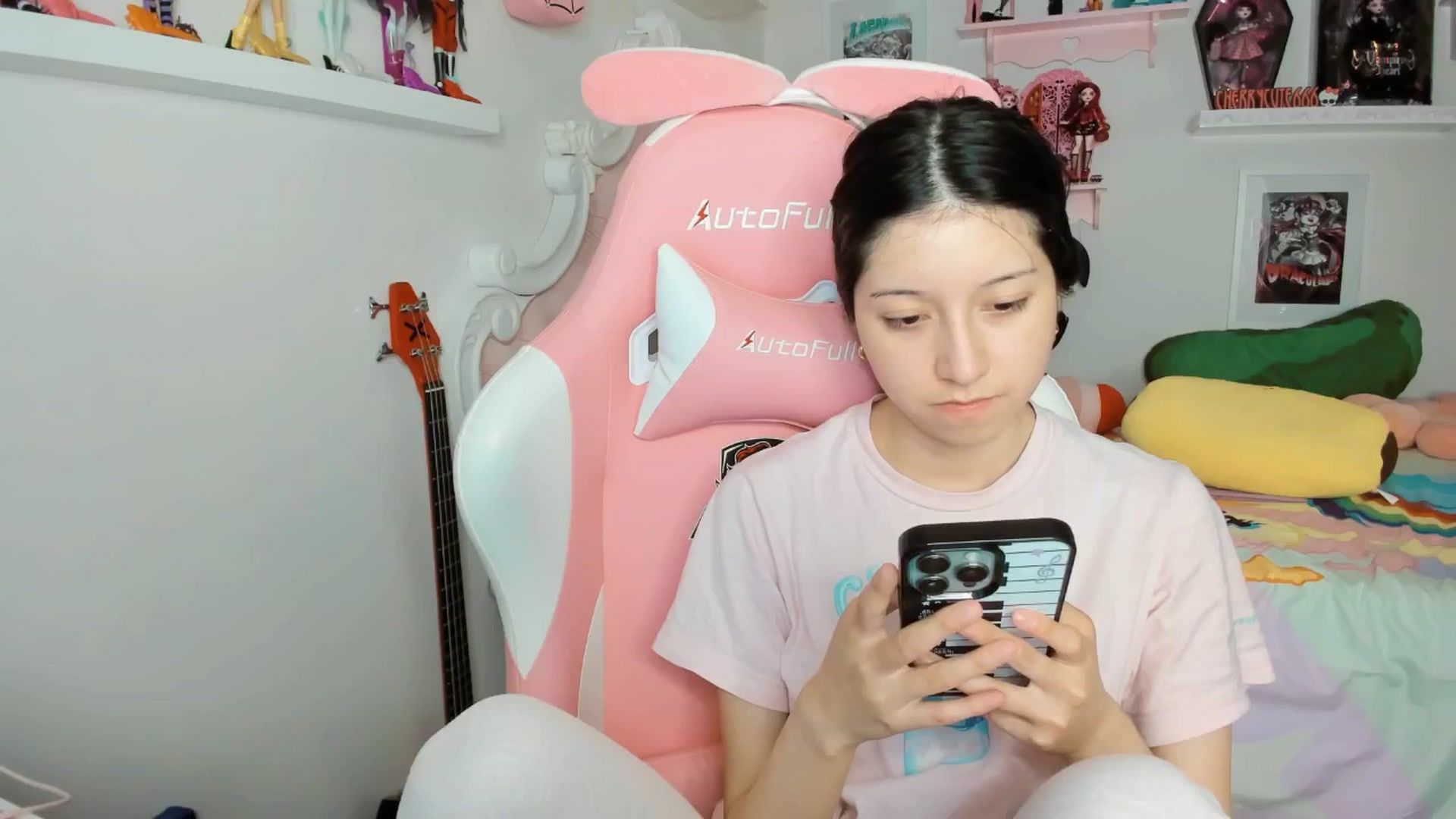 Gallery image thumbnail from Cherrycute666's myfreecams stream on, 02/22/2026, 02:16 image 11 of 20