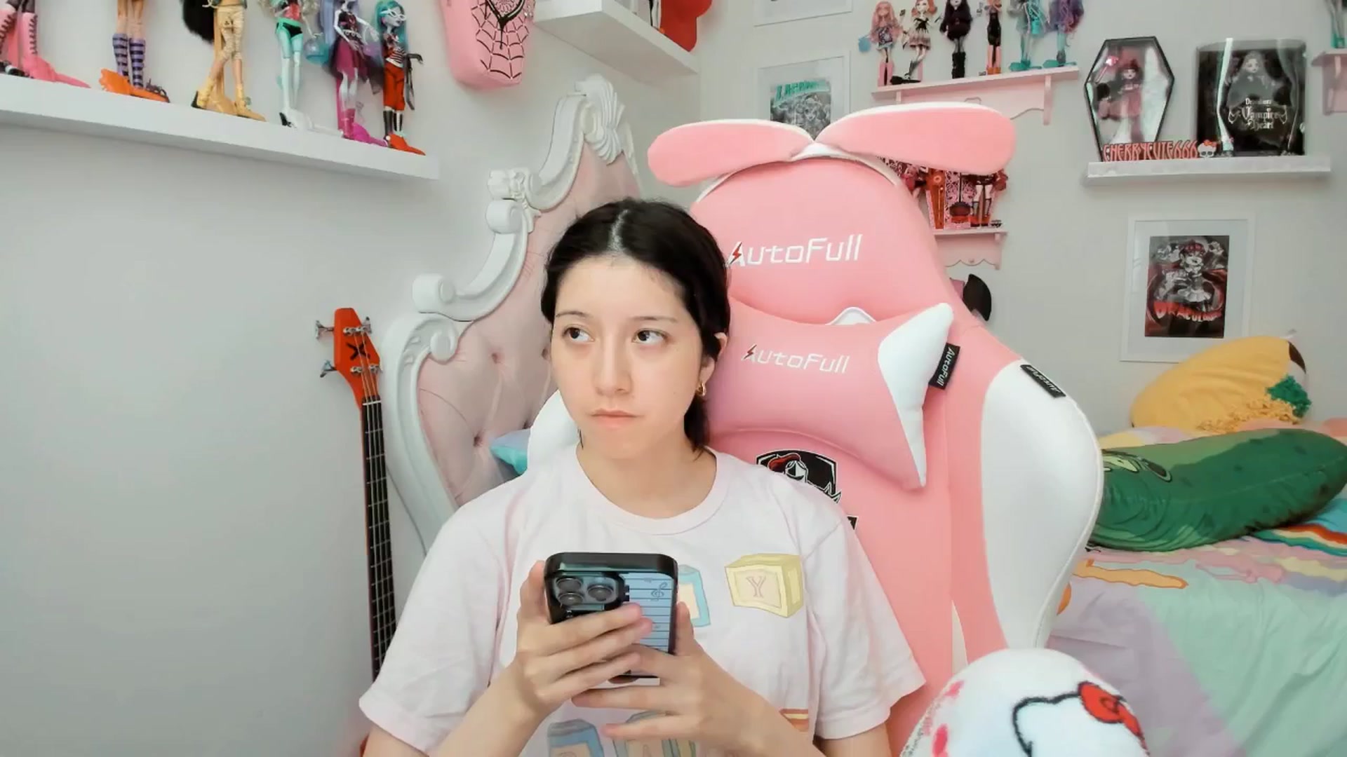 Gallery image thumbnail from Cherrycute666's myfreecams stream on, 02/23/2026, 24:16 image 5 of 20