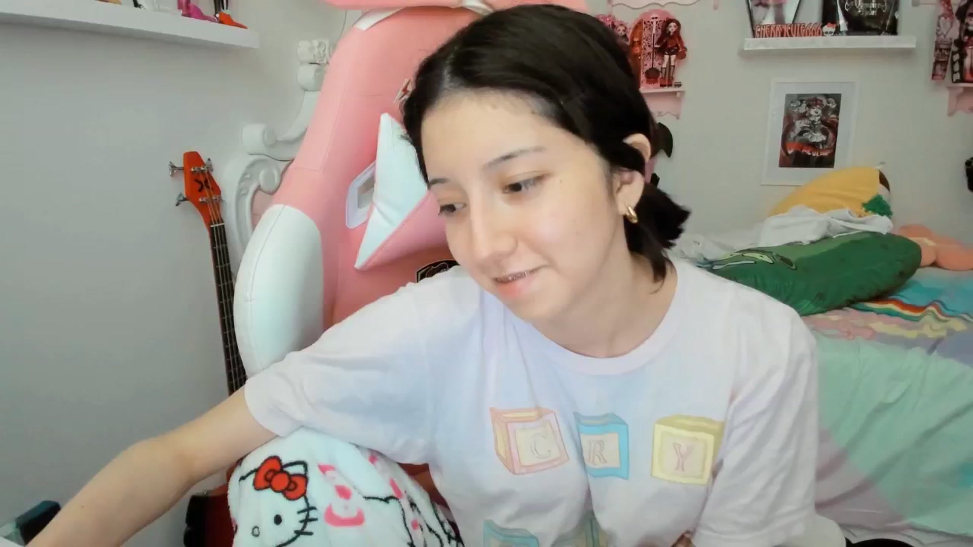 Gallery image thumbnail from Cherrycute666's myfreecams stream on, 02/23/2026, 24:16 image 15 of 20