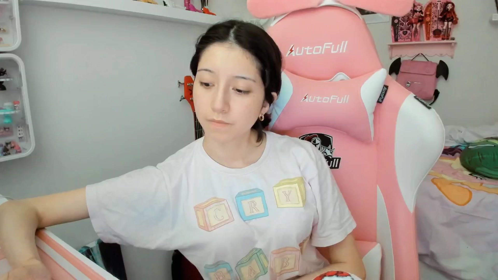 Gallery image thumbnail from Cherrycute666's myfreecams stream on, 02/23/2026, 24:16 image 17 of 20