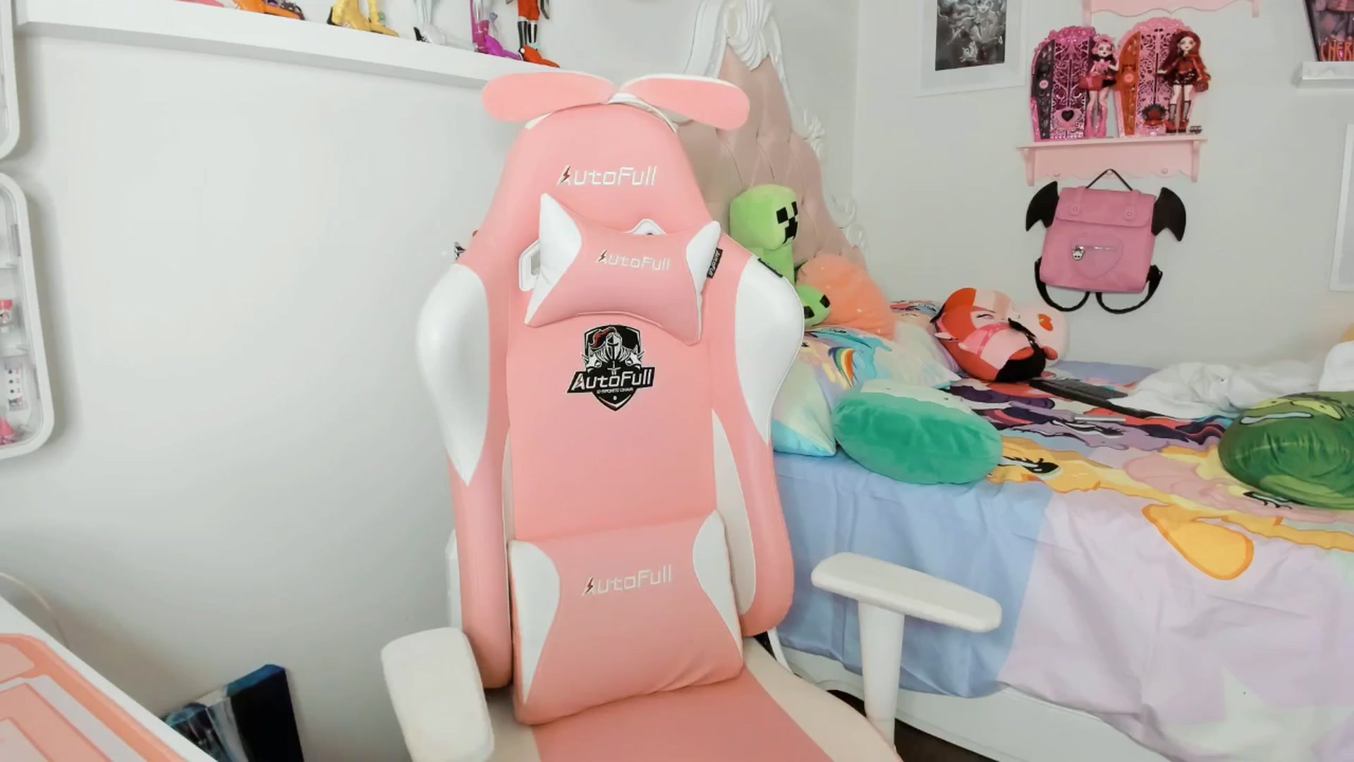 Gallery image thumbnail from Cherrycute666's myfreecams stream on, 02/23/2026, 01:31 image 10 of 20