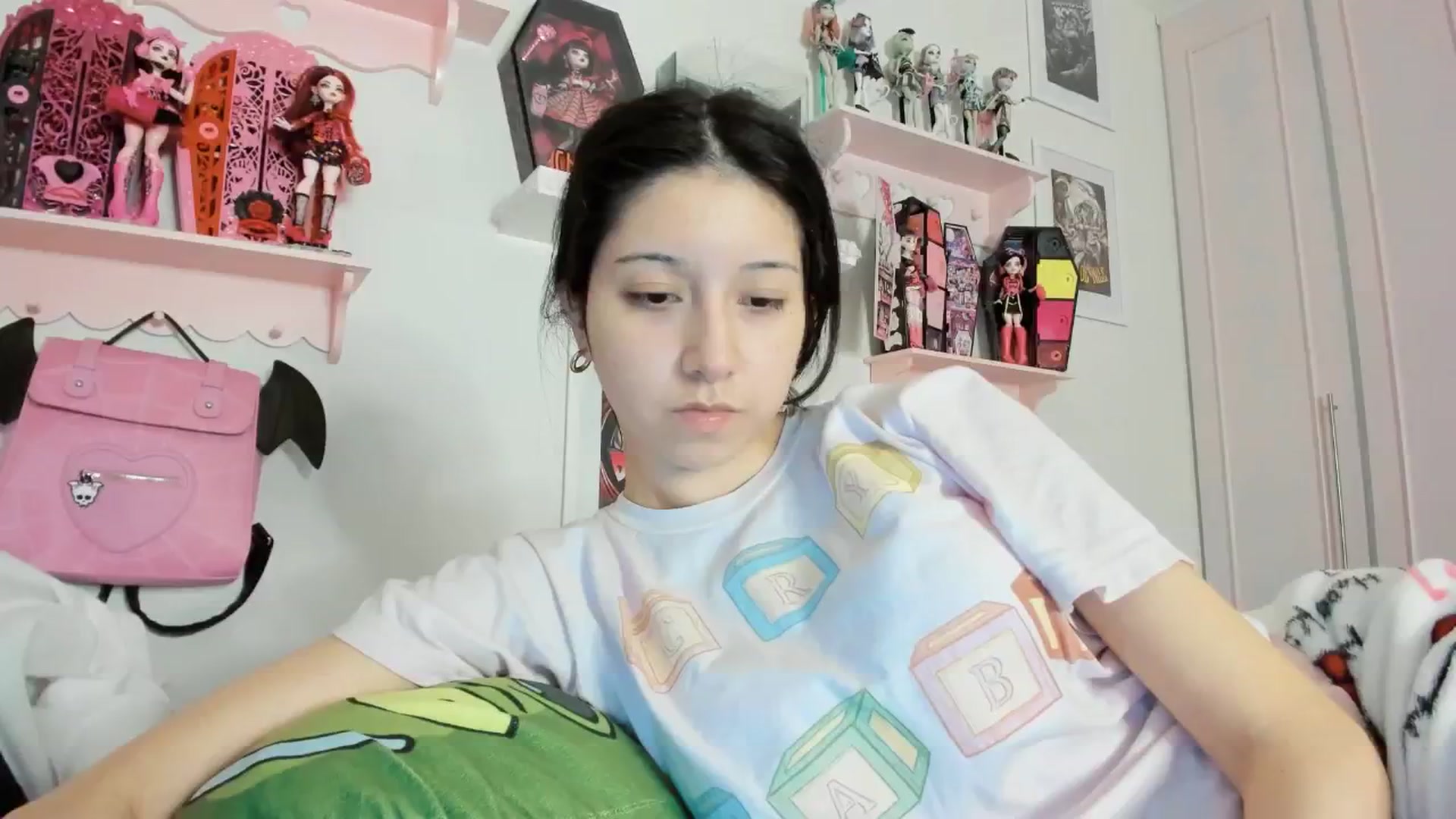 Gallery image thumbnail from Cherrycute666's myfreecams stream on, 02/23/2026, 06:19 image 6 of 20