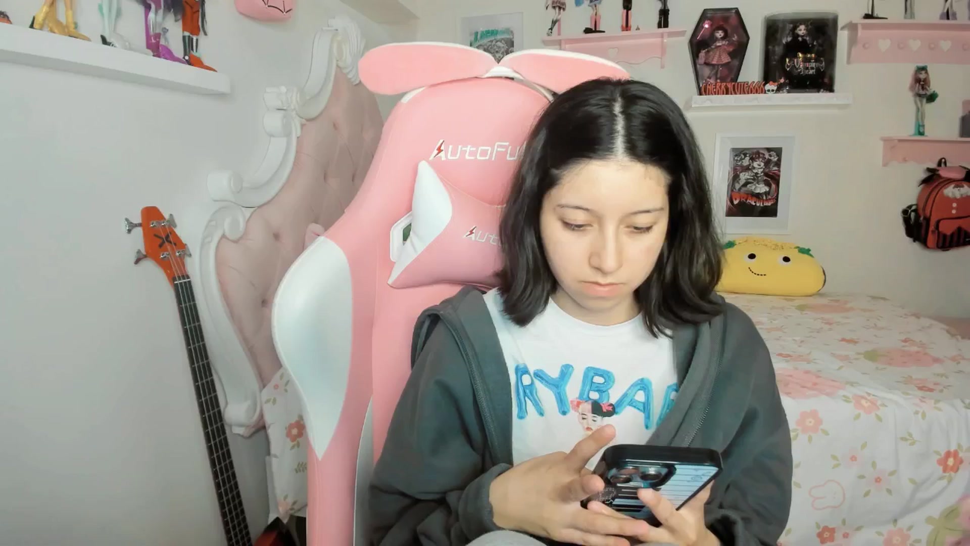Gallery image thumbnail from Cherrycute666's myfreecams stream on, 02/25/2026, 04:55 image 1 of 20