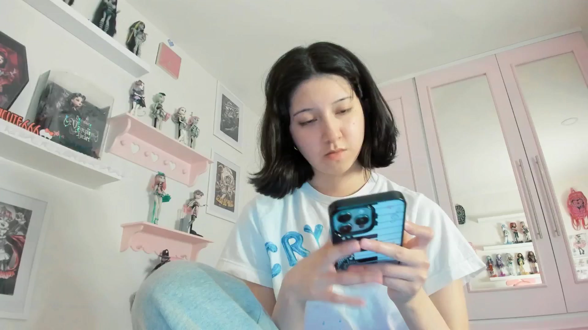 Gallery image thumbnail from Cherrycute666's myfreecams stream on, 02/25/2026, 06:11 image 1 of 20