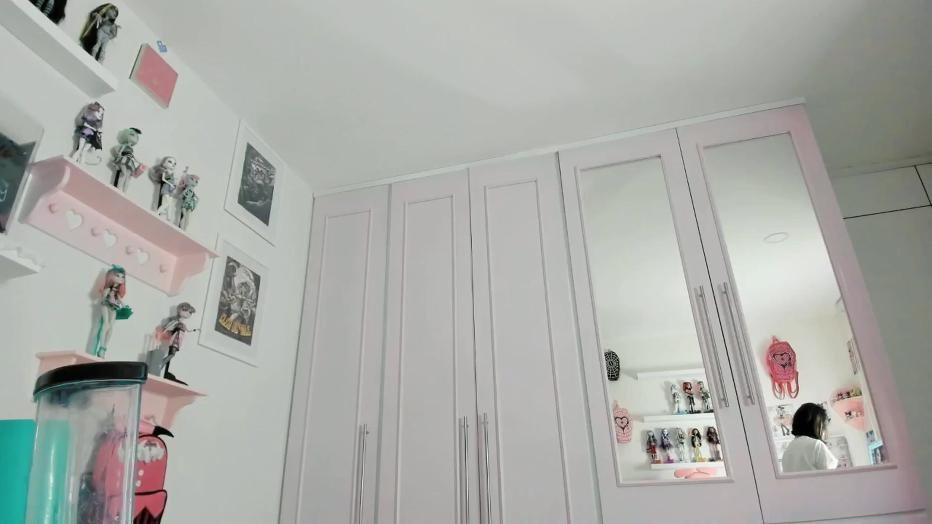 Gallery image thumbnail from Cherrycute666's myfreecams stream on, 02/25/2026, 06:11 image 17 of 20