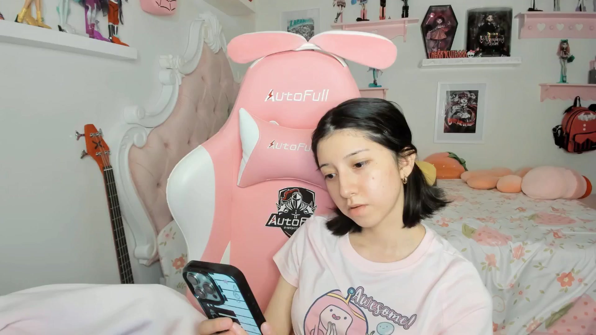 Gallery image thumbnail from Cherrycute666's myfreecams stream on, 02/27/2026, 06:50 image 13 of 20