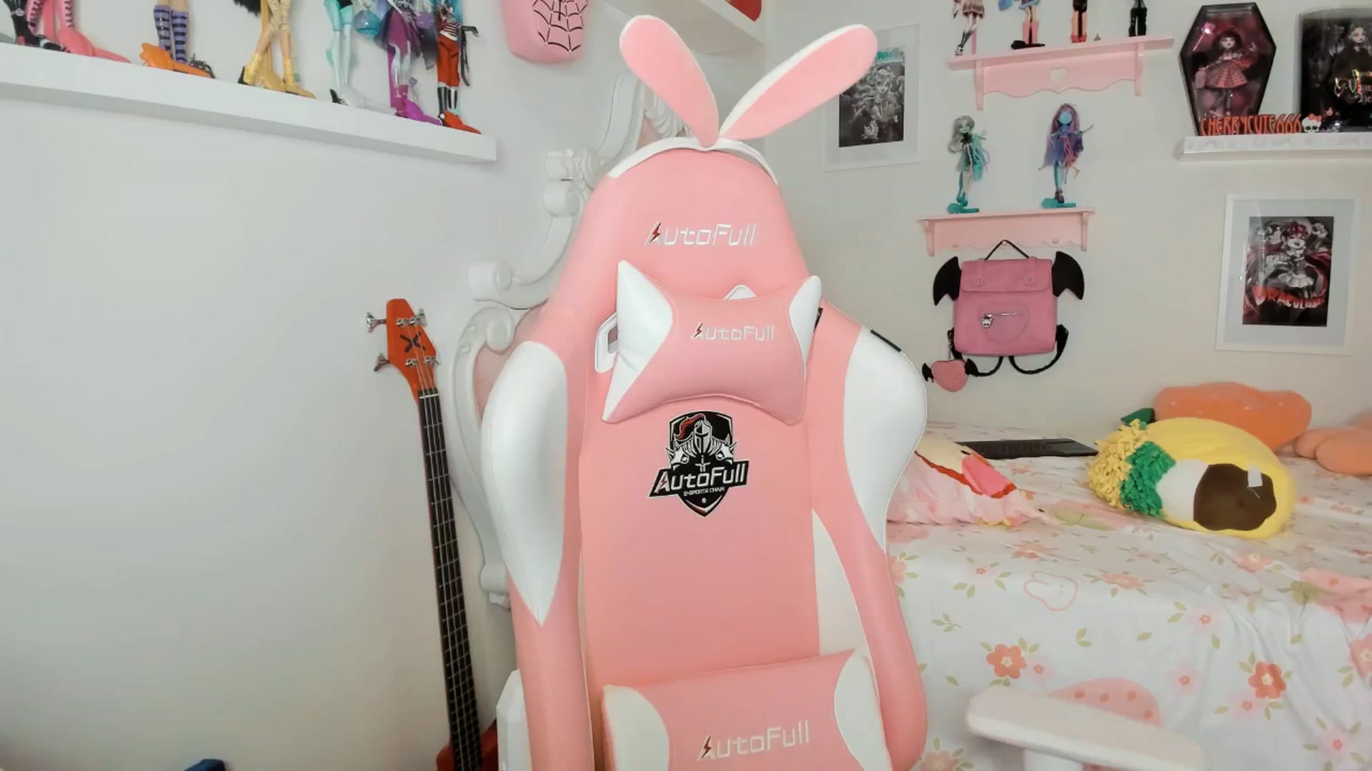 Gallery image thumbnail from Cherrycute666's myfreecams stream on, 02/28/2026, 08:37 image 14 of 20