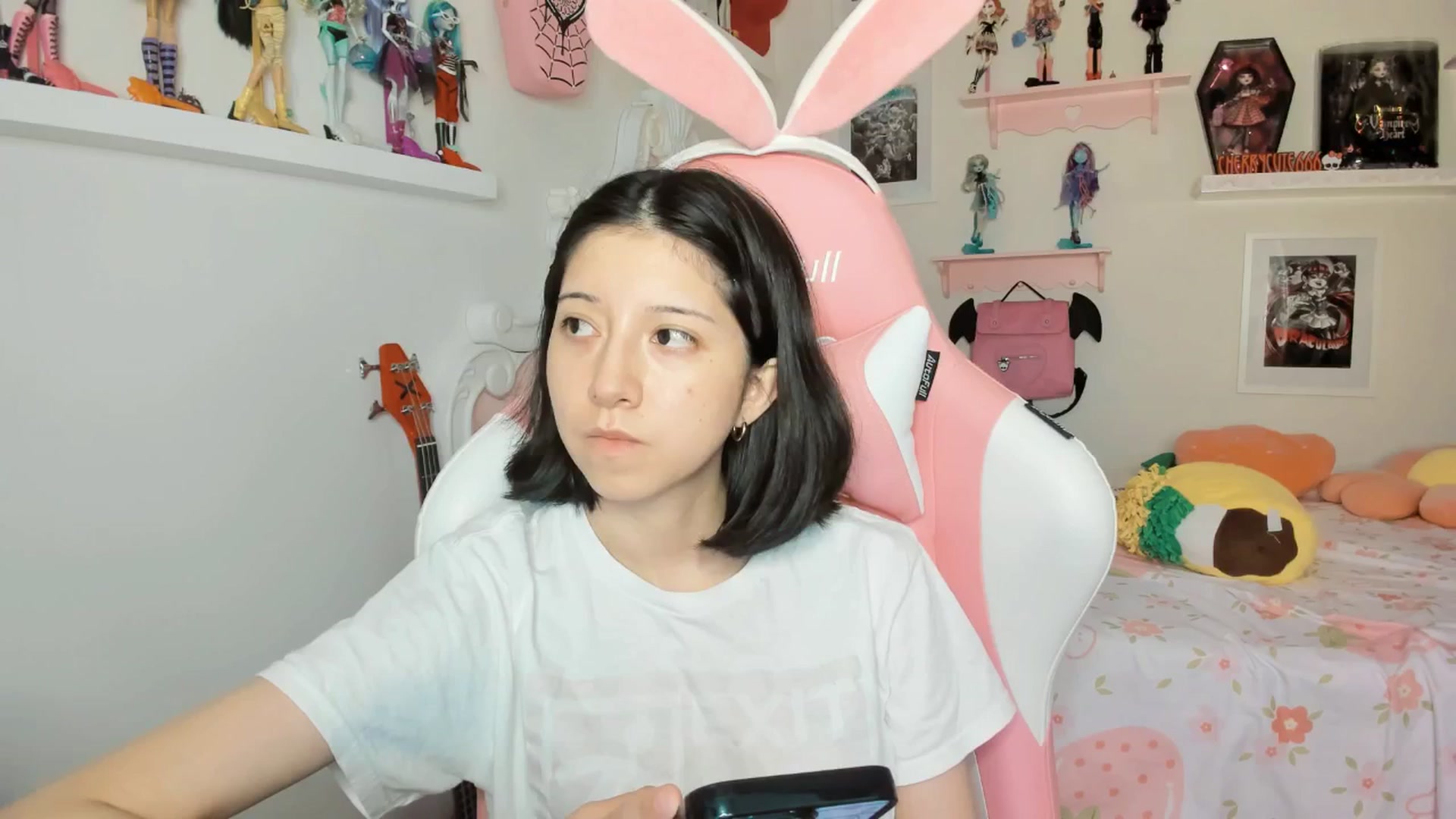 Gallery image thumbnail from Cherrycute666's myfreecams stream on, 02/28/2026, 08:37 image 8 of 20