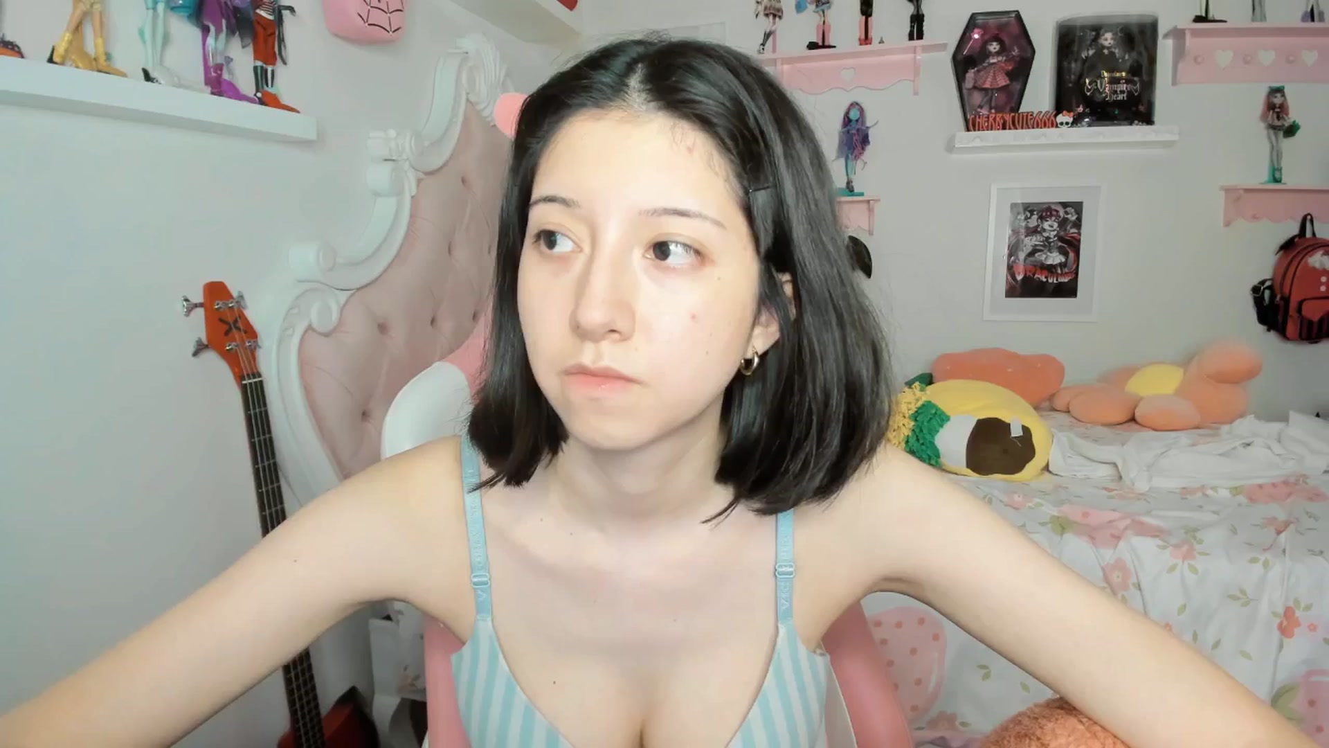 Gallery image thumbnail from Cherrycute666's myfreecams stream on, 02/28/2026, 08:37 image 11 of 20