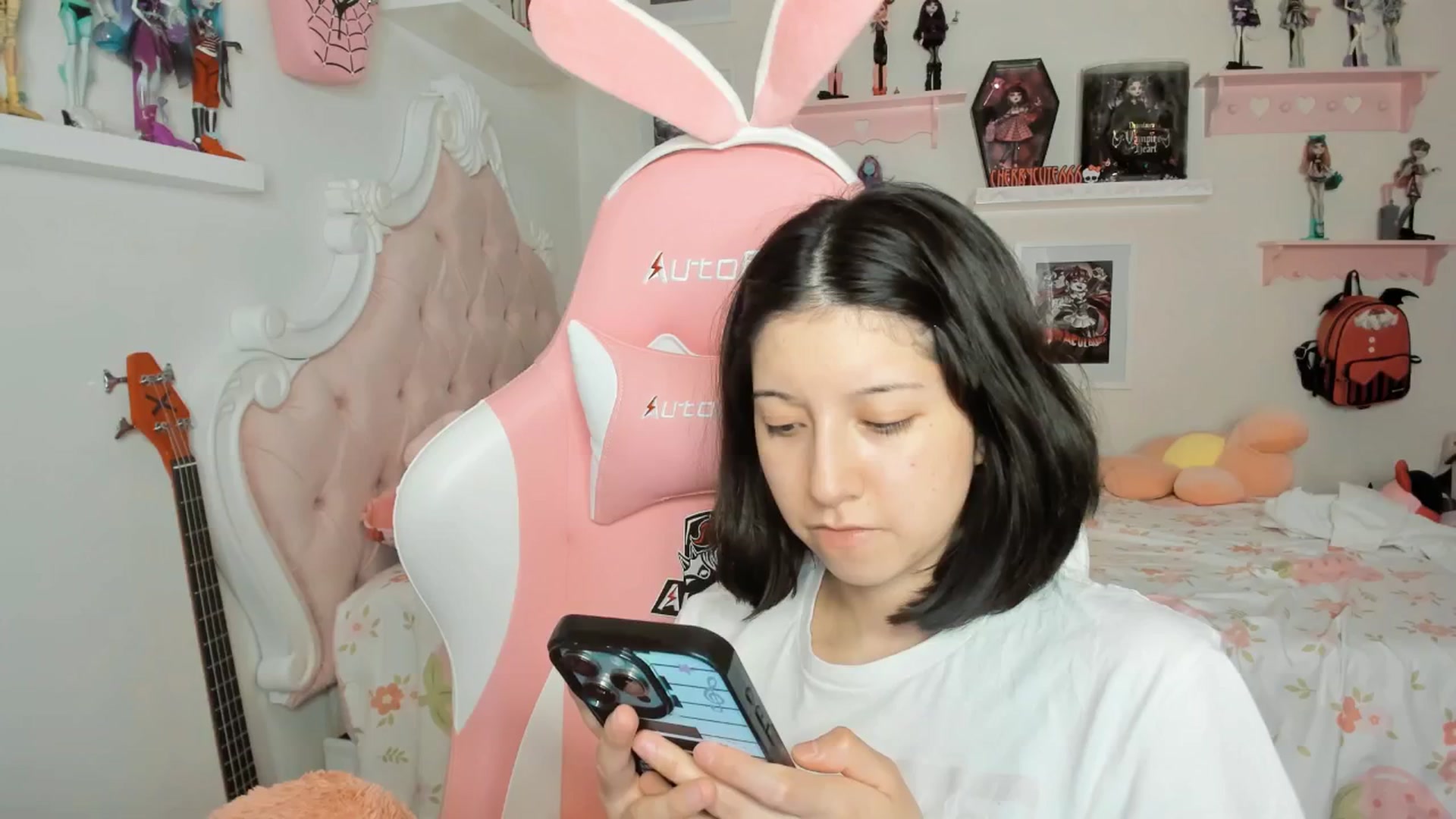 Gallery image thumbnail from Cherrycute666's myfreecams stream on, 02/28/2026, 08:37 image 3 of 20