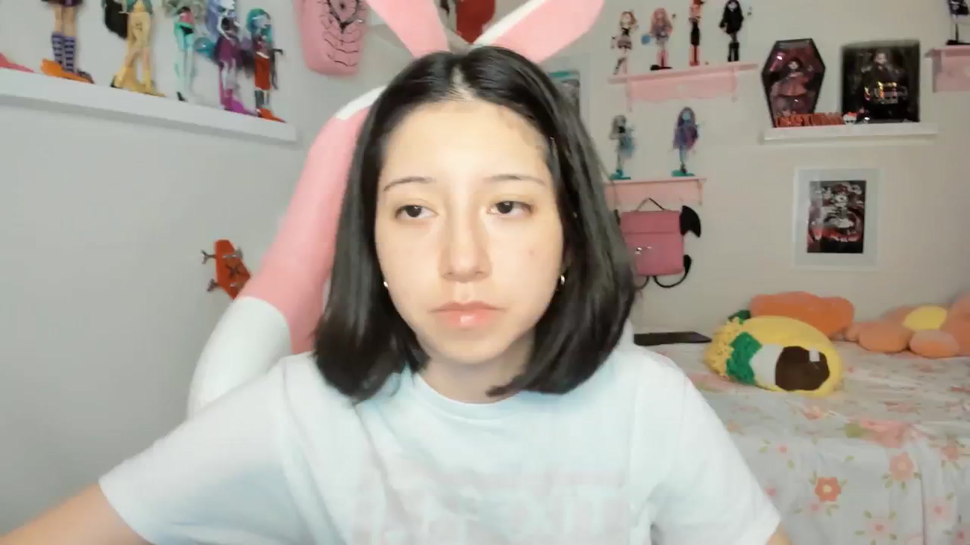 Gallery image thumbnail from Cherrycute666's myfreecams stream on, 02/28/2026, 08:37 image 4 of 20