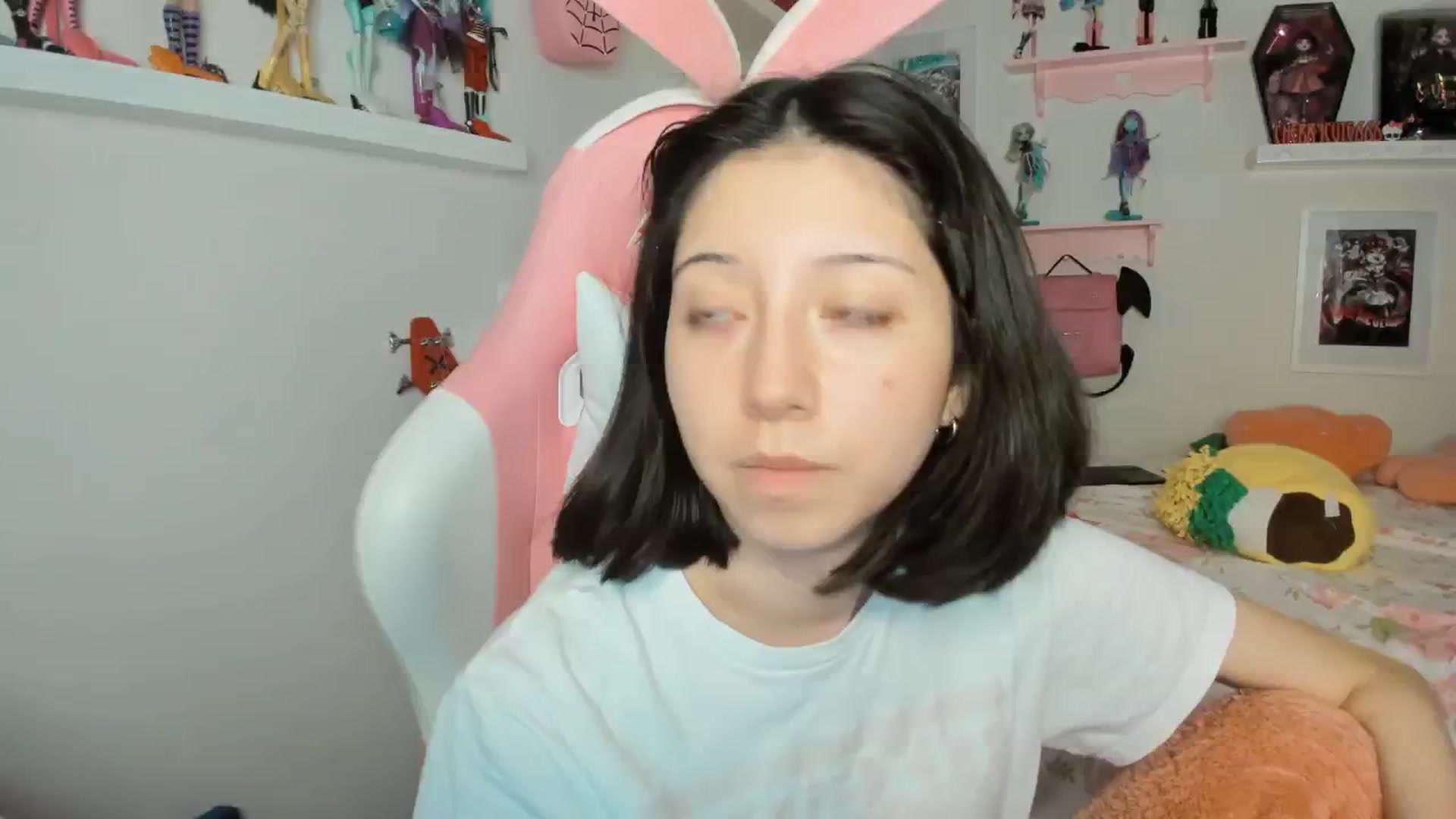 Gallery image thumbnail from Cherrycute666's myfreecams stream on, 02/28/2026, 08:37 image 13 of 20