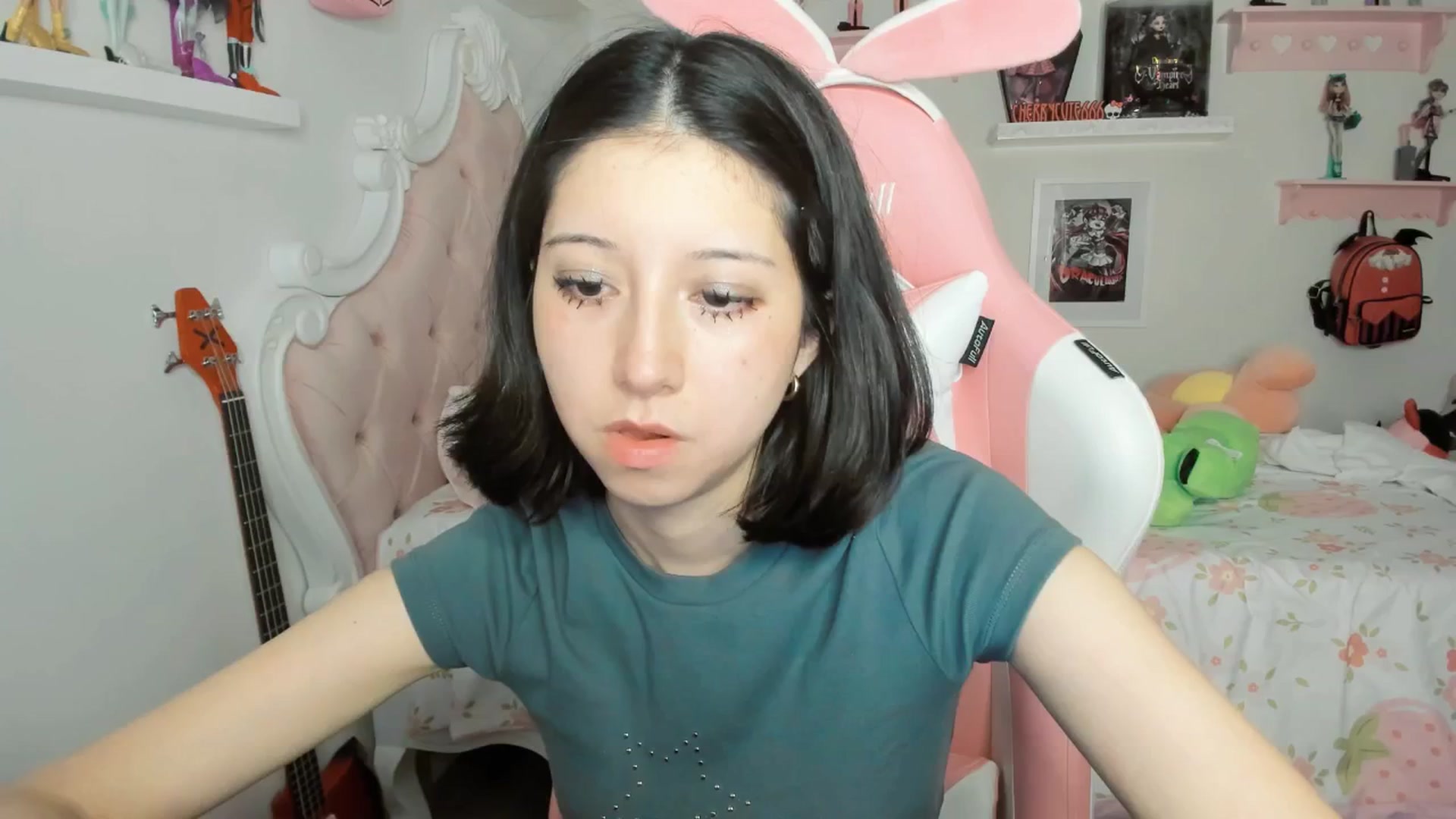 Gallery image thumbnail from Cherrycute666's myfreecams stream on, 03/01/2026, 03:21 image 4 of 20