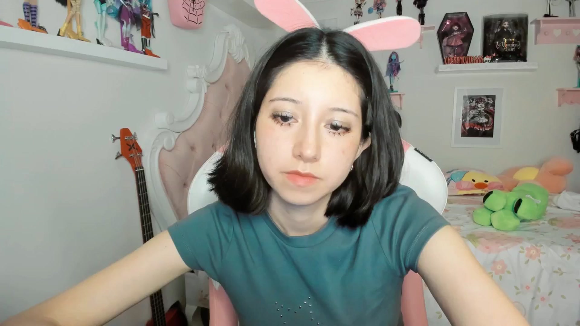 Gallery image thumbnail from Cherrycute666's myfreecams stream on, 03/01/2026, 05:36 image 8 of 20