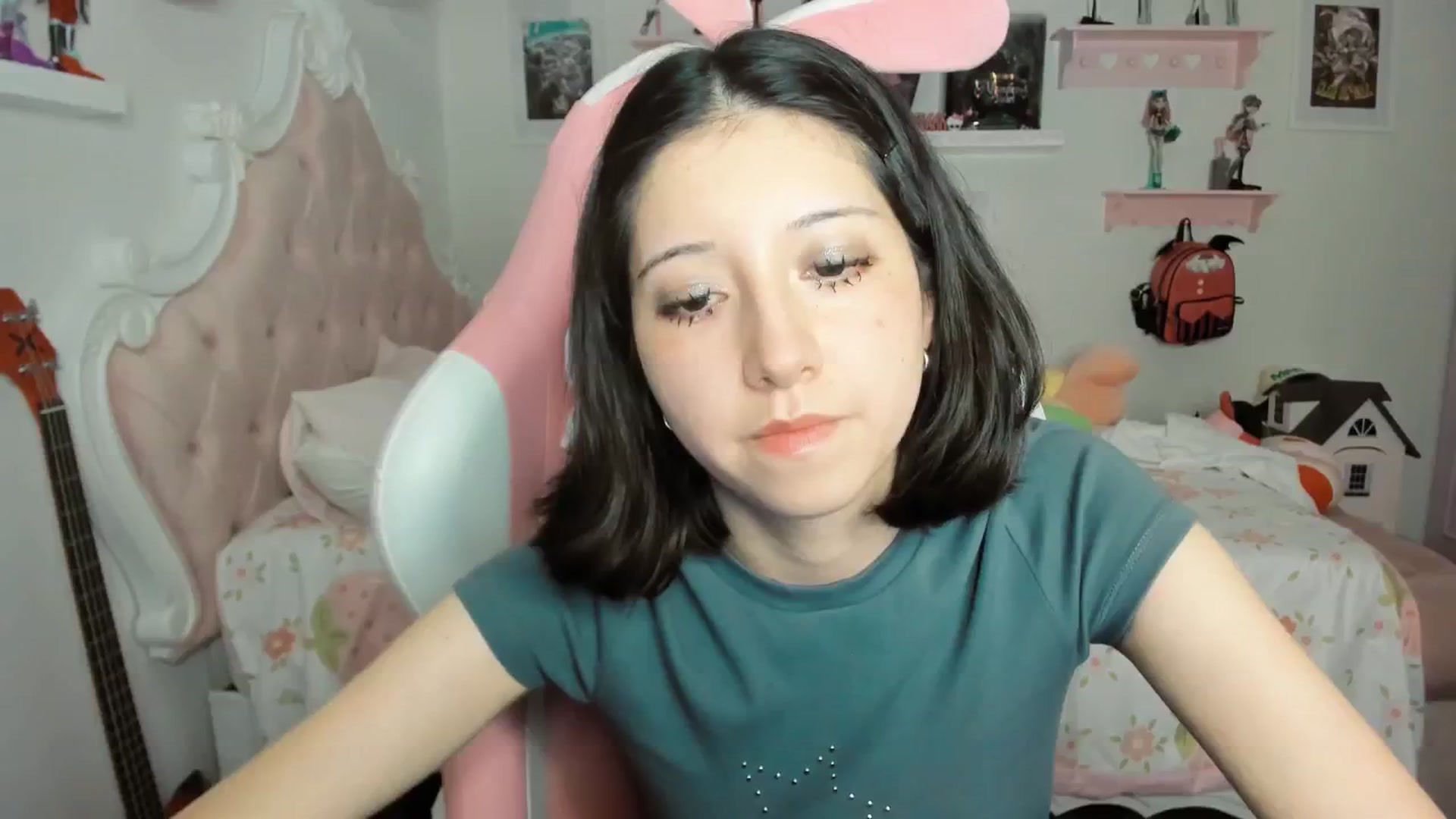 Gallery image thumbnail from Cherrycute666's myfreecams stream on, 03/01/2026, 05:36 image 5 of 20