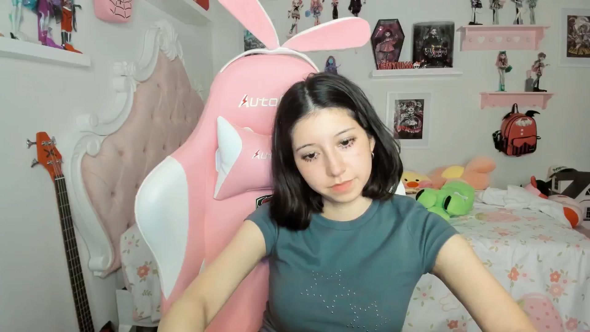 Gallery image thumbnail from Cherrycute666's myfreecams stream on, 03/01/2026, 05:36 image 9 of 20