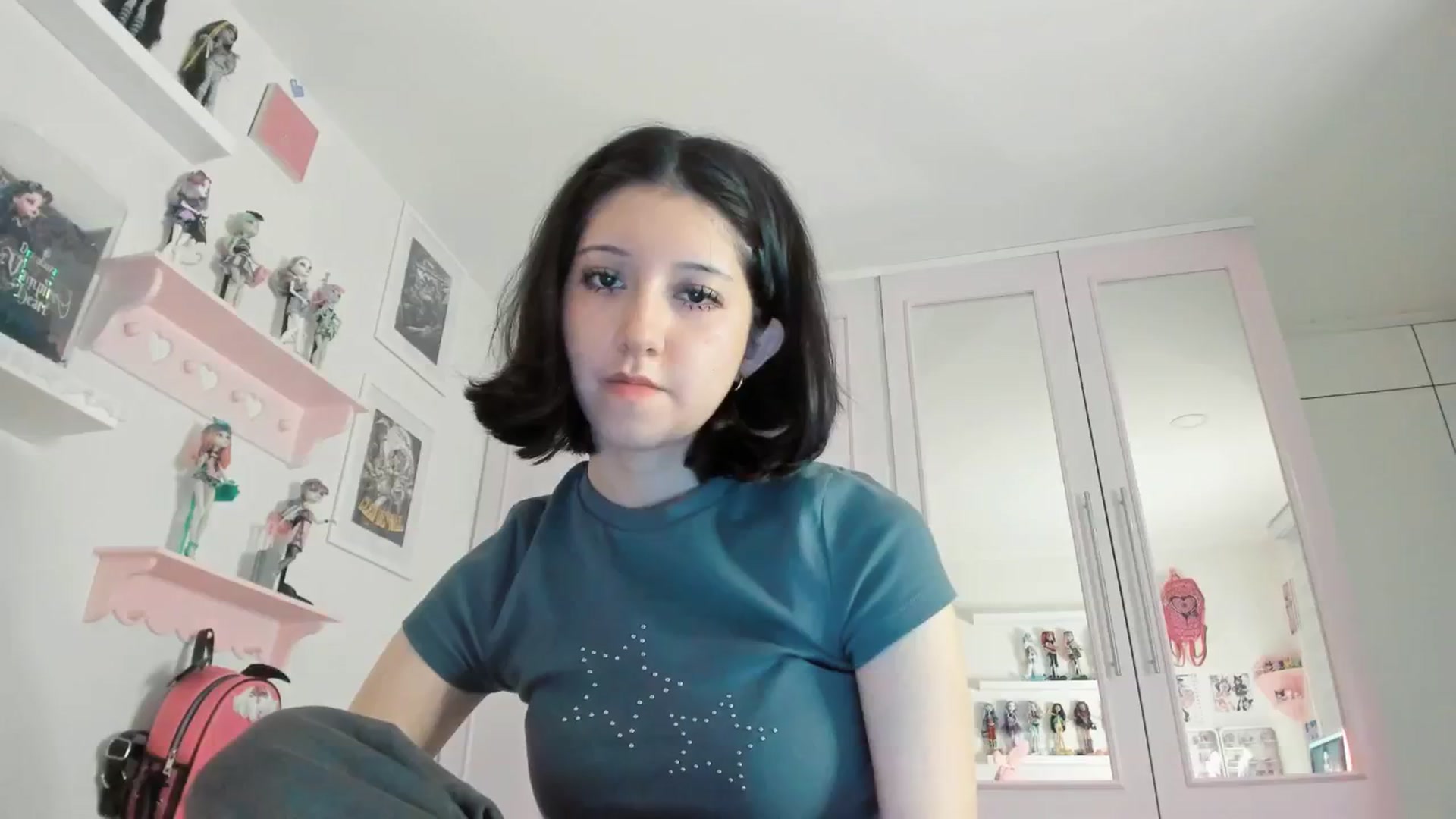 Gallery image thumbnail from Cherrycute666's myfreecams stream on, 03/01/2026, 06:08 image 18 of 20