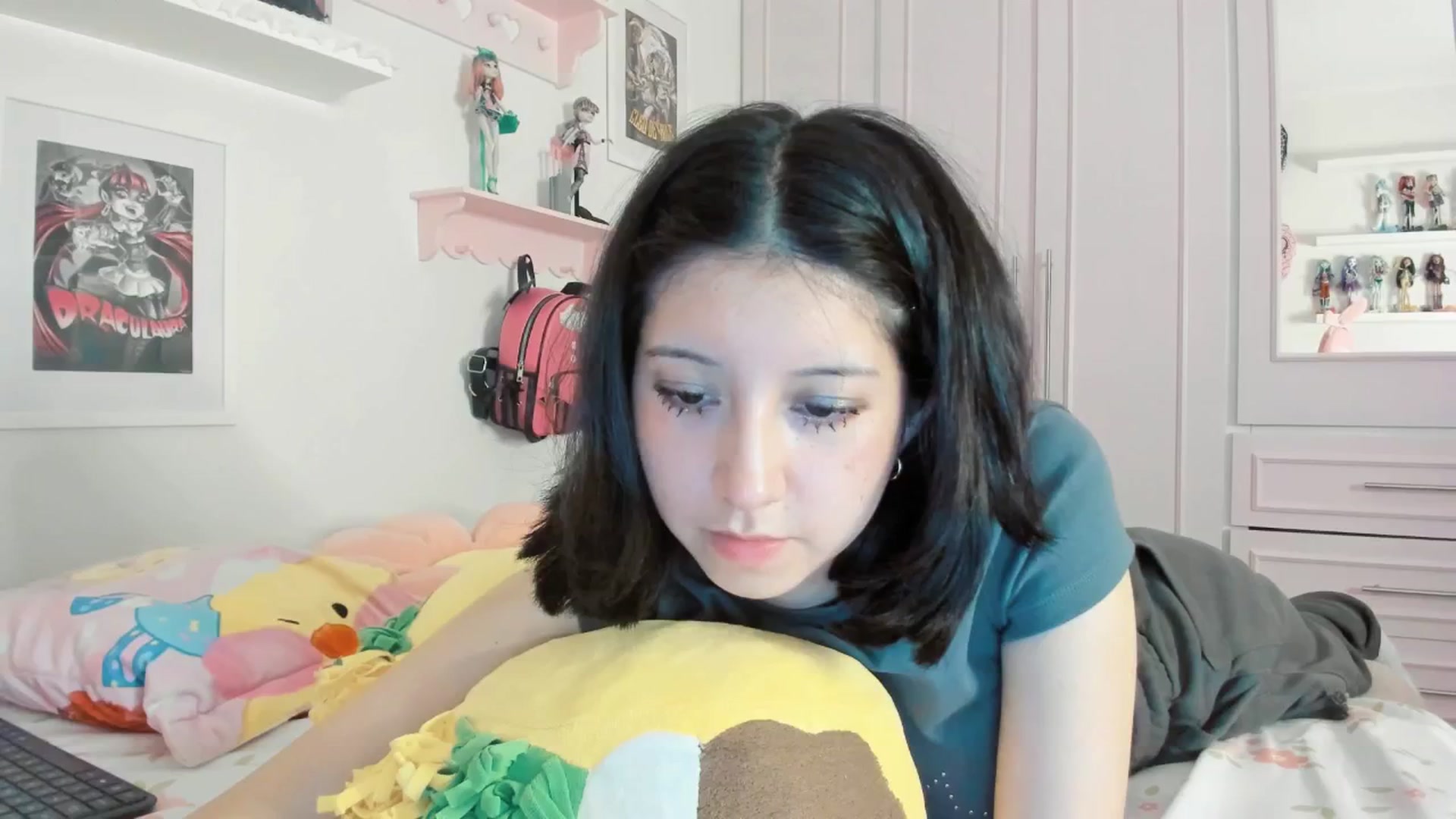 Gallery image thumbnail from Cherrycute666's myfreecams stream on, 03/01/2026, 06:08 image 15 of 20