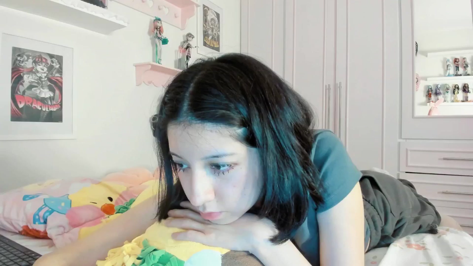 Gallery image thumbnail from Cherrycute666's myfreecams stream on, 03/01/2026, 06:08 image 16 of 20