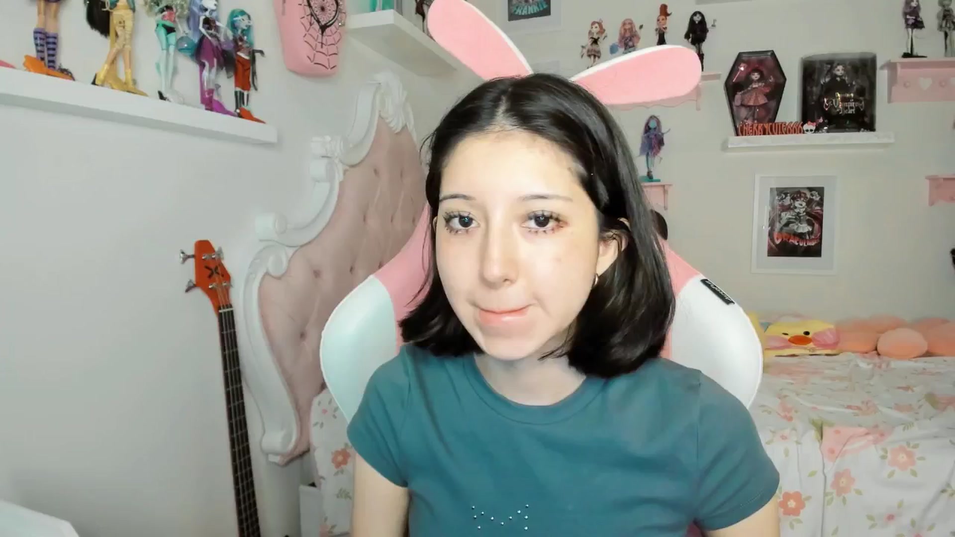 Gallery image thumbnail from Cherrycute666's myfreecams stream on, 03/01/2026, 08:39 image 11 of 20
