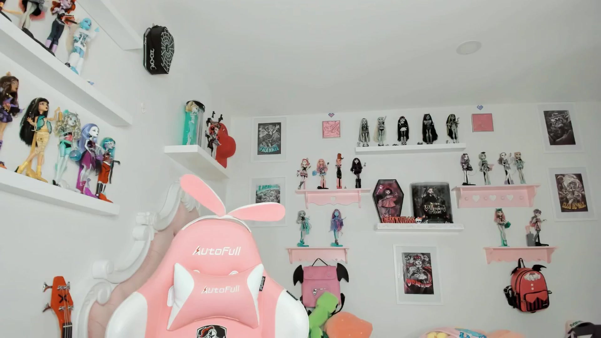 Gallery image thumbnail from Cherrycute666's myfreecams stream on, 03/02/2026, 03:13 image 11 of 20