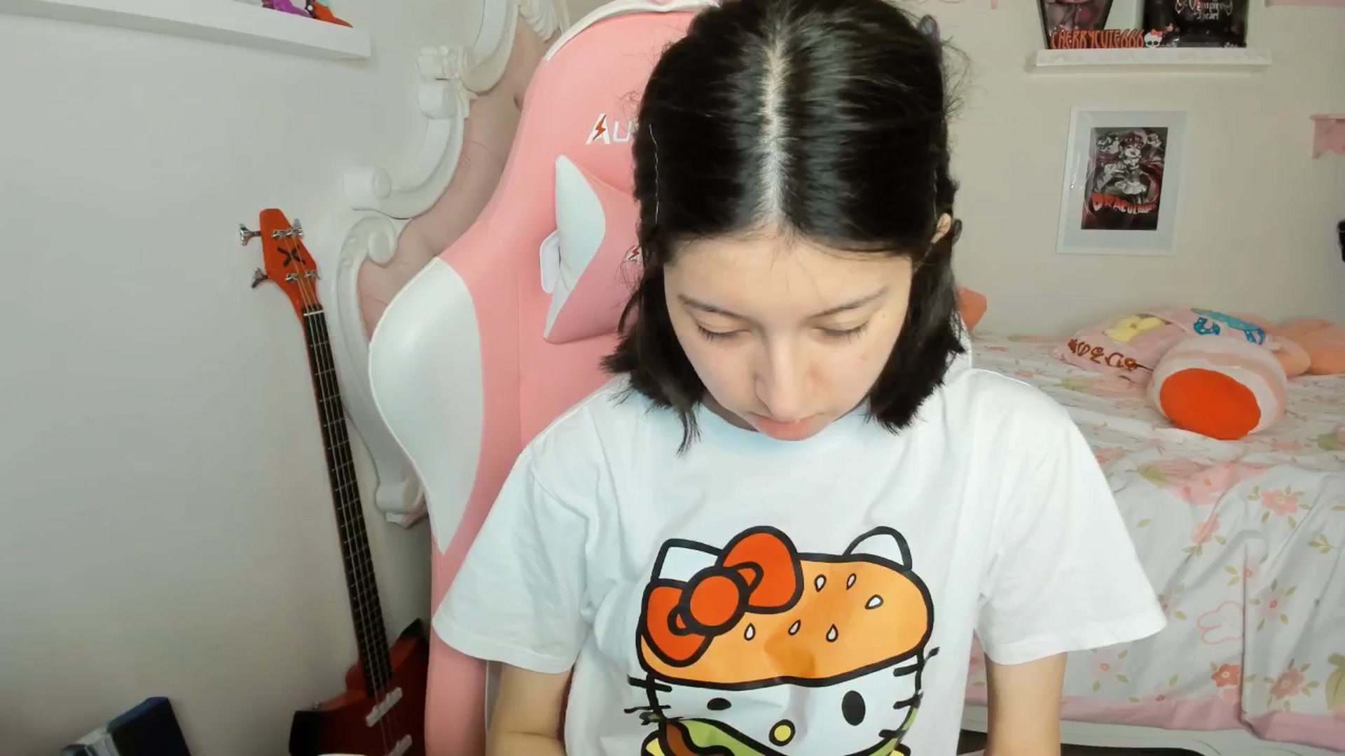Gallery image thumbnail from Cherrycute666's myfreecams stream on, 03/02/2026, 07:28 image 12 of 20