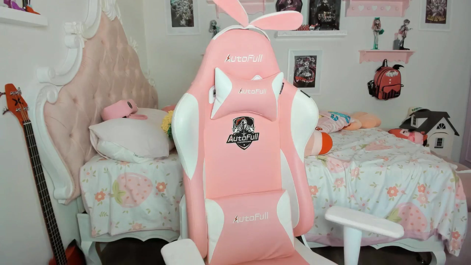 Gallery image thumbnail from Cherrycute666's myfreecams stream on, 03/02/2026, 07:28 image 3 of 20