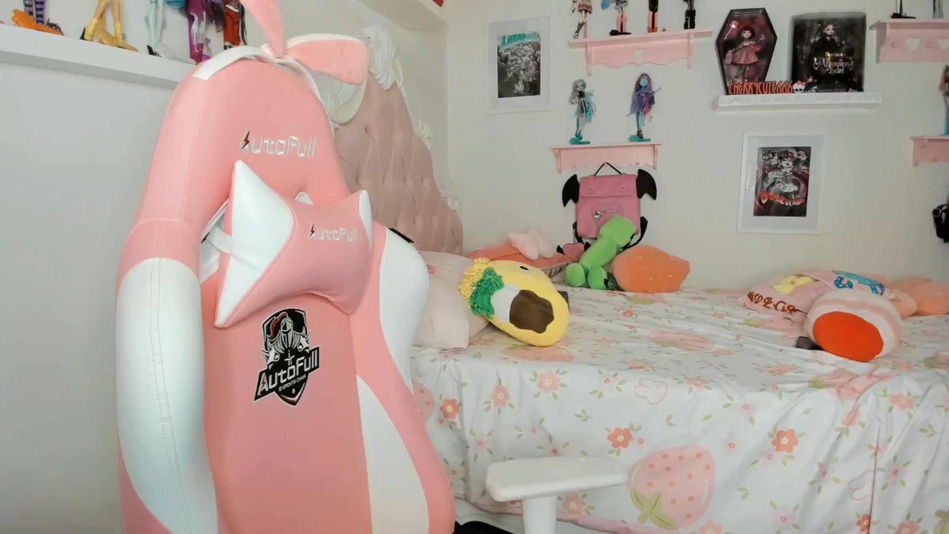 Gallery image thumbnail from Cherrycute666's myfreecams stream on, 03/02/2026, 07:28 image 9 of 20