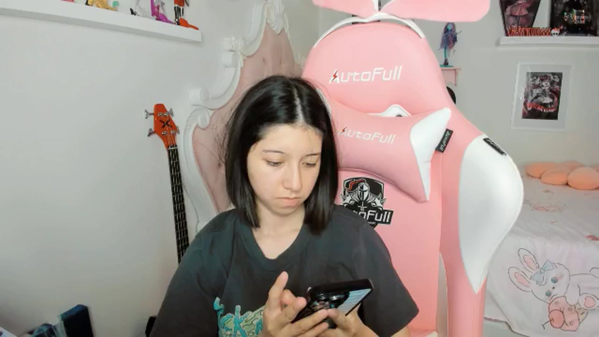 Gallery image thumbnail from Cherrycute666's myfreecams stream on, 03/03/2026, 05:27 image 16 of 20