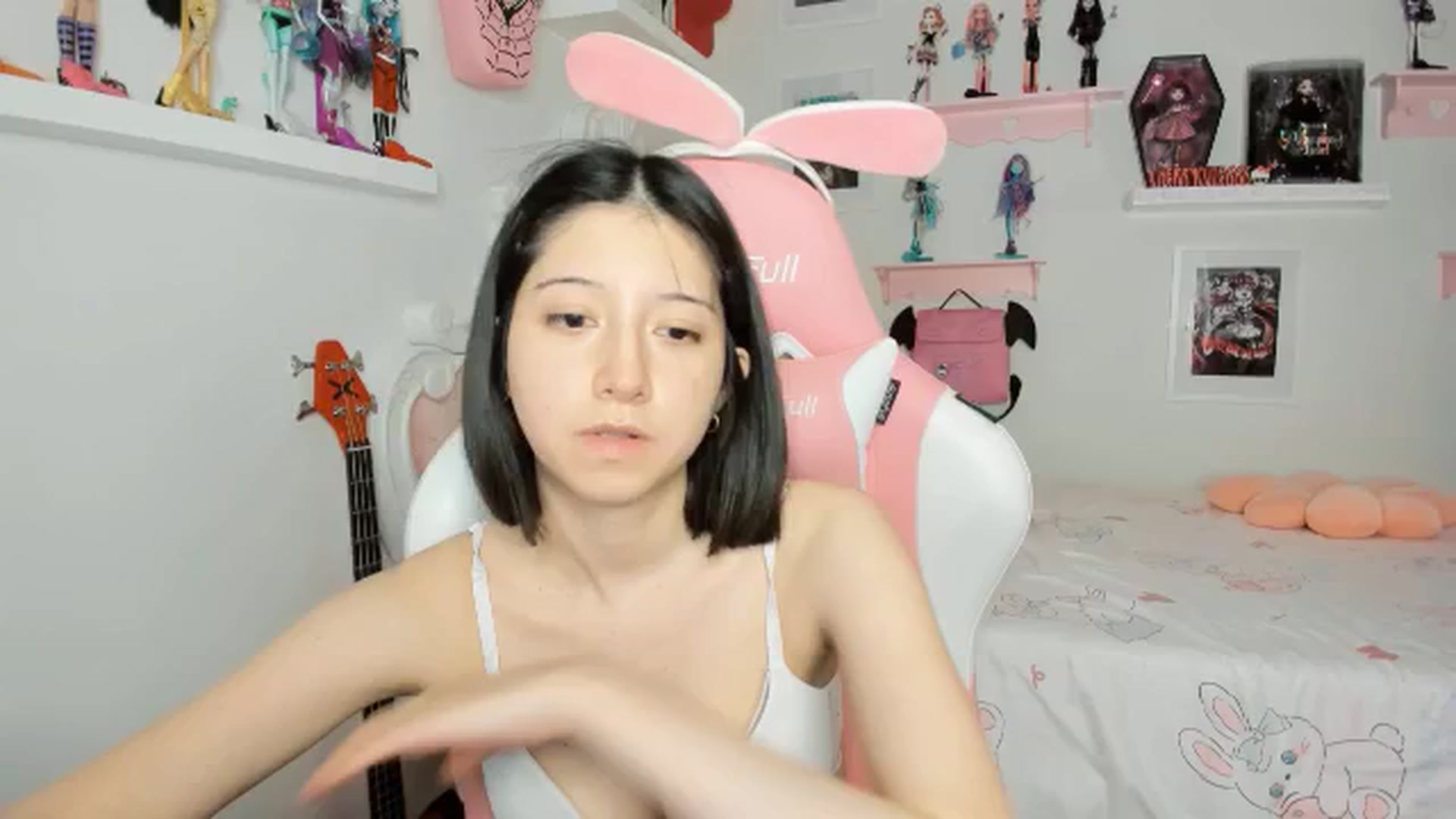 Gallery image thumbnail from Cherrycute666's myfreecams stream on, 03/03/2026, 05:27 image 11 of 20