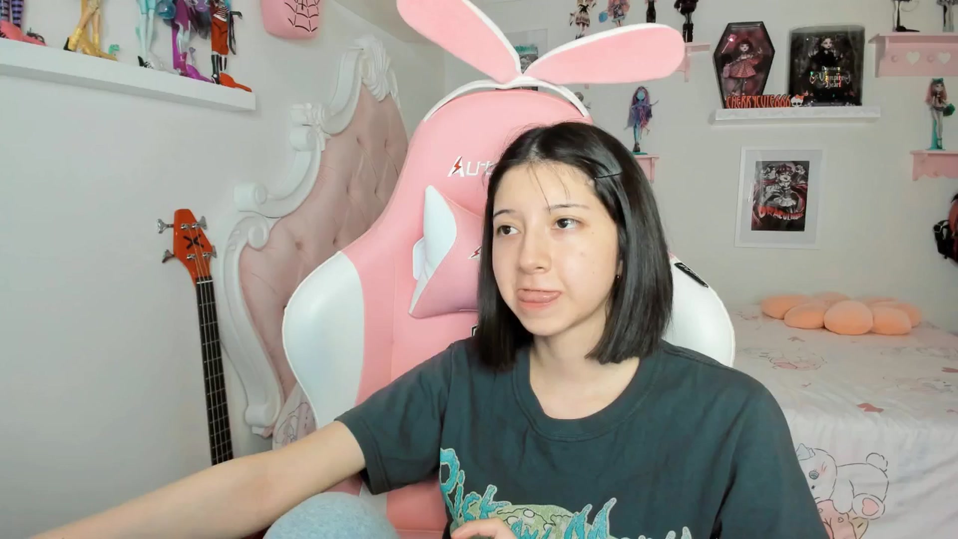 Gallery image thumbnail from Cherrycute666's myfreecams stream on, 03/03/2026, 05:27 image 5 of 20