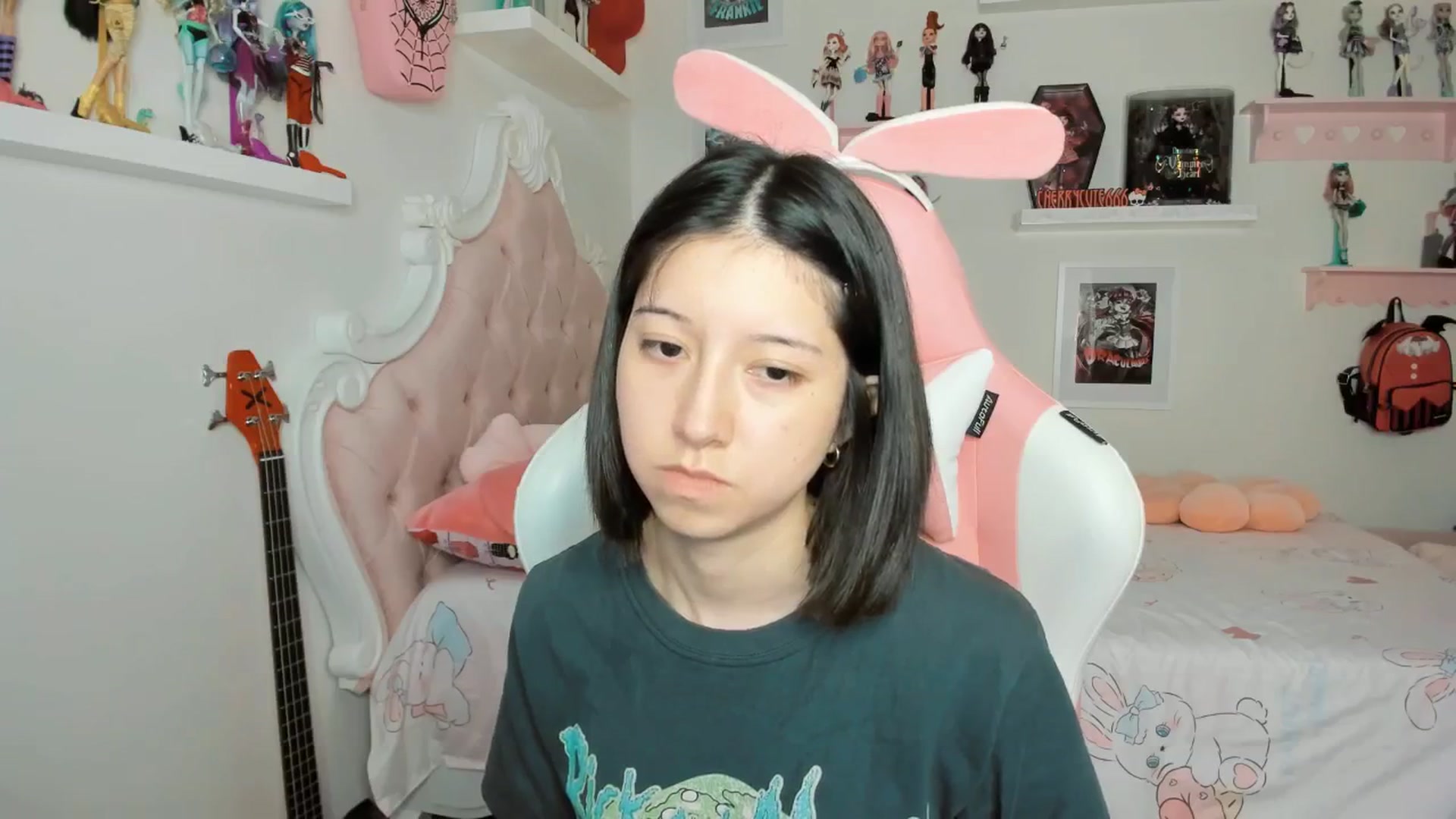 Gallery image thumbnail from Cherrycute666's myfreecams stream on, 03/03/2026, 07:30 image 16 of 20