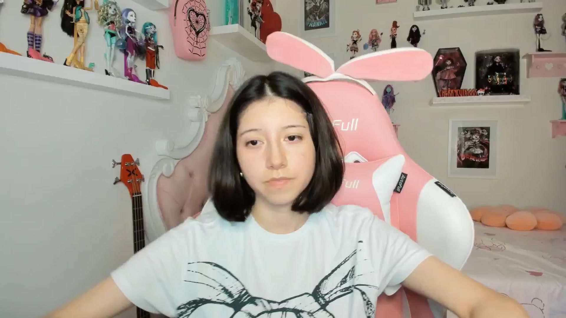 Gallery image thumbnail from Cherrycute666's myfreecams stream on, 03/04/2026, 04:36 image 6 of 20