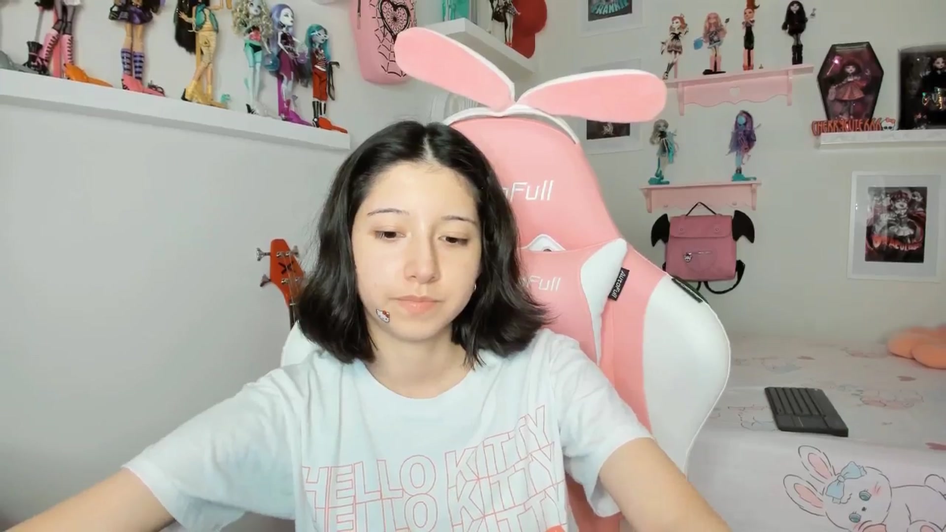 Gallery image thumbnail from Cherrycute666's myfreecams stream on, 03/05/2026, 01:21 image 2 of 20