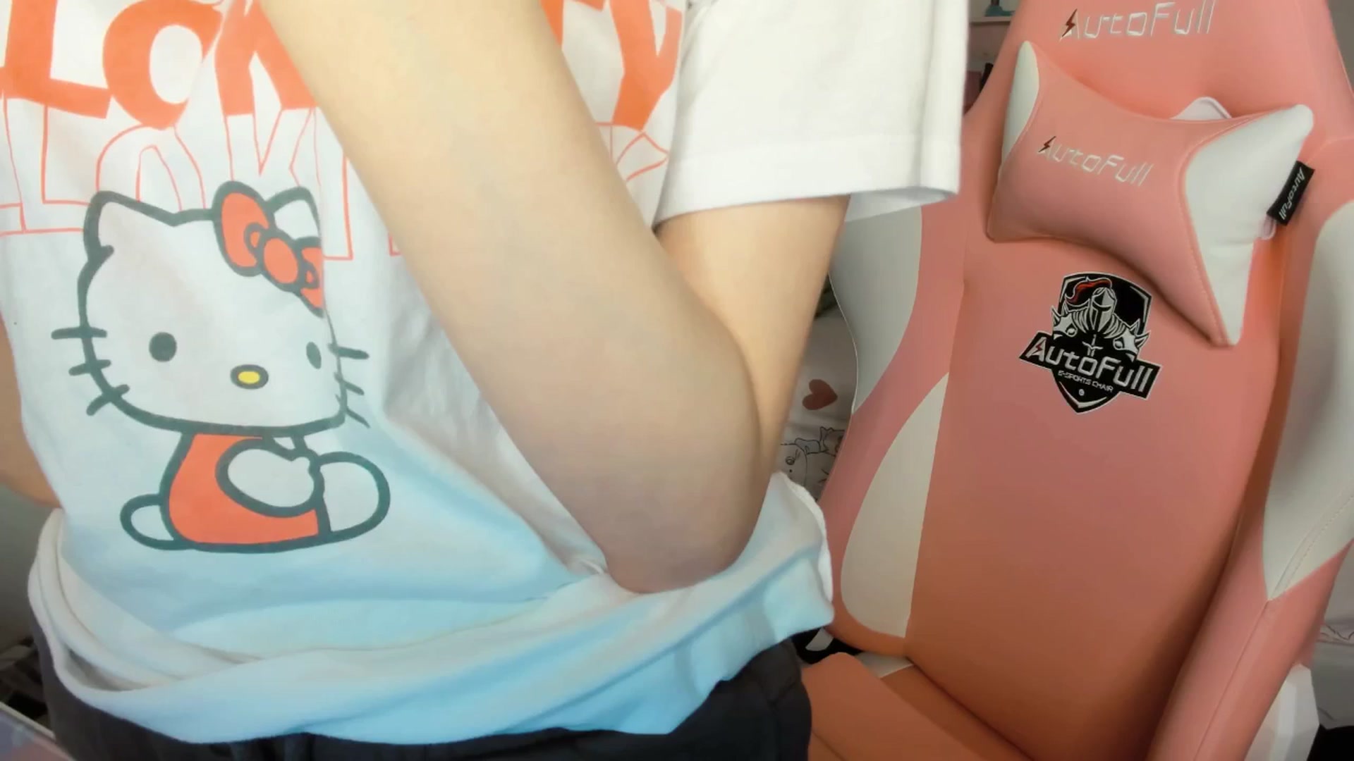 Gallery image thumbnail from Cherrycute666's myfreecams stream on, 03/05/2026, 02:10 image 16 of 20