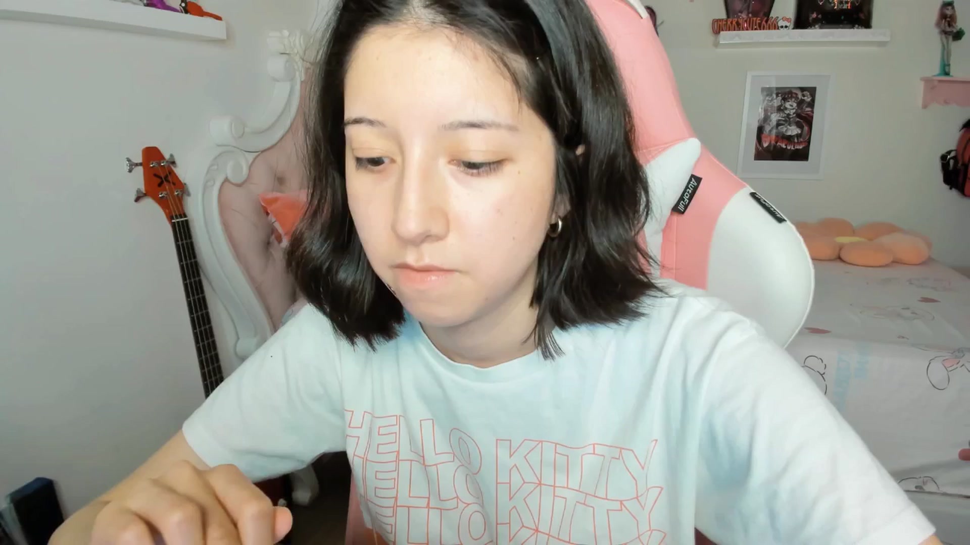 Gallery image thumbnail from Cherrycute666's myfreecams stream on, 03/05/2026, 02:10 image 18 of 20