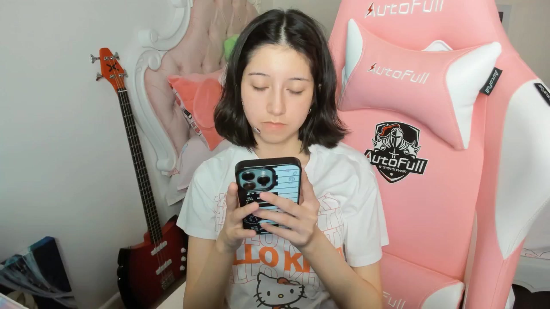 Gallery image thumbnail from Cherrycute666's myfreecams stream on, 03/05/2026, 02:10 image 14 of 20