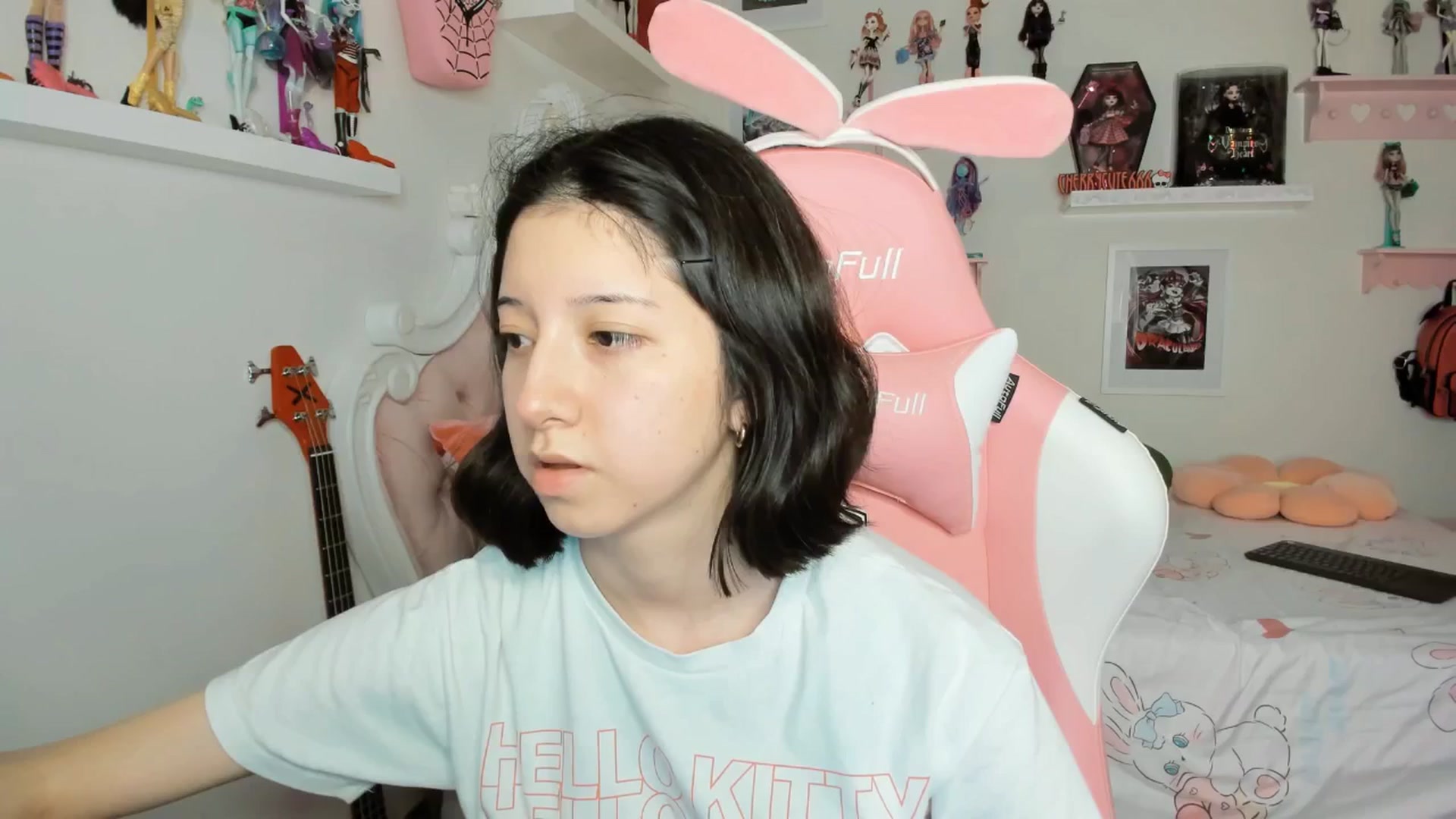 Gallery image thumbnail from Cherrycute666's myfreecams stream on, 03/05/2026, 06:56 image 4 of 20