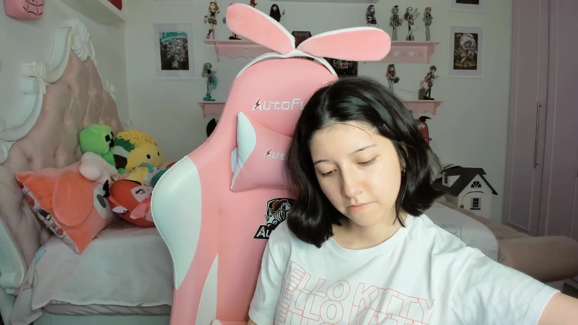 Gallery image thumbnail from Cherrycute666's myfreecams stream on, 03/05/2026, 06:56 image 2 of 20
