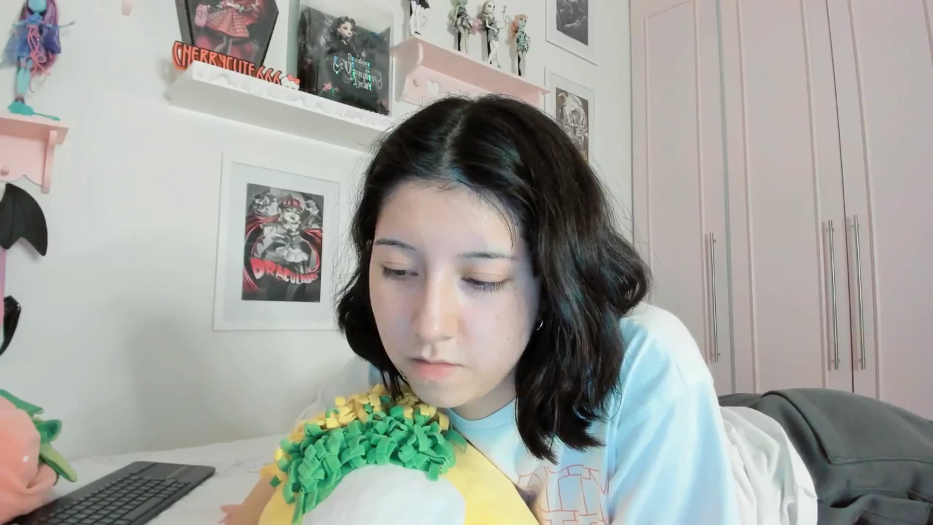Gallery image thumbnail from Cherrycute666's myfreecams stream on, 03/05/2026, 06:56 image 15 of 20