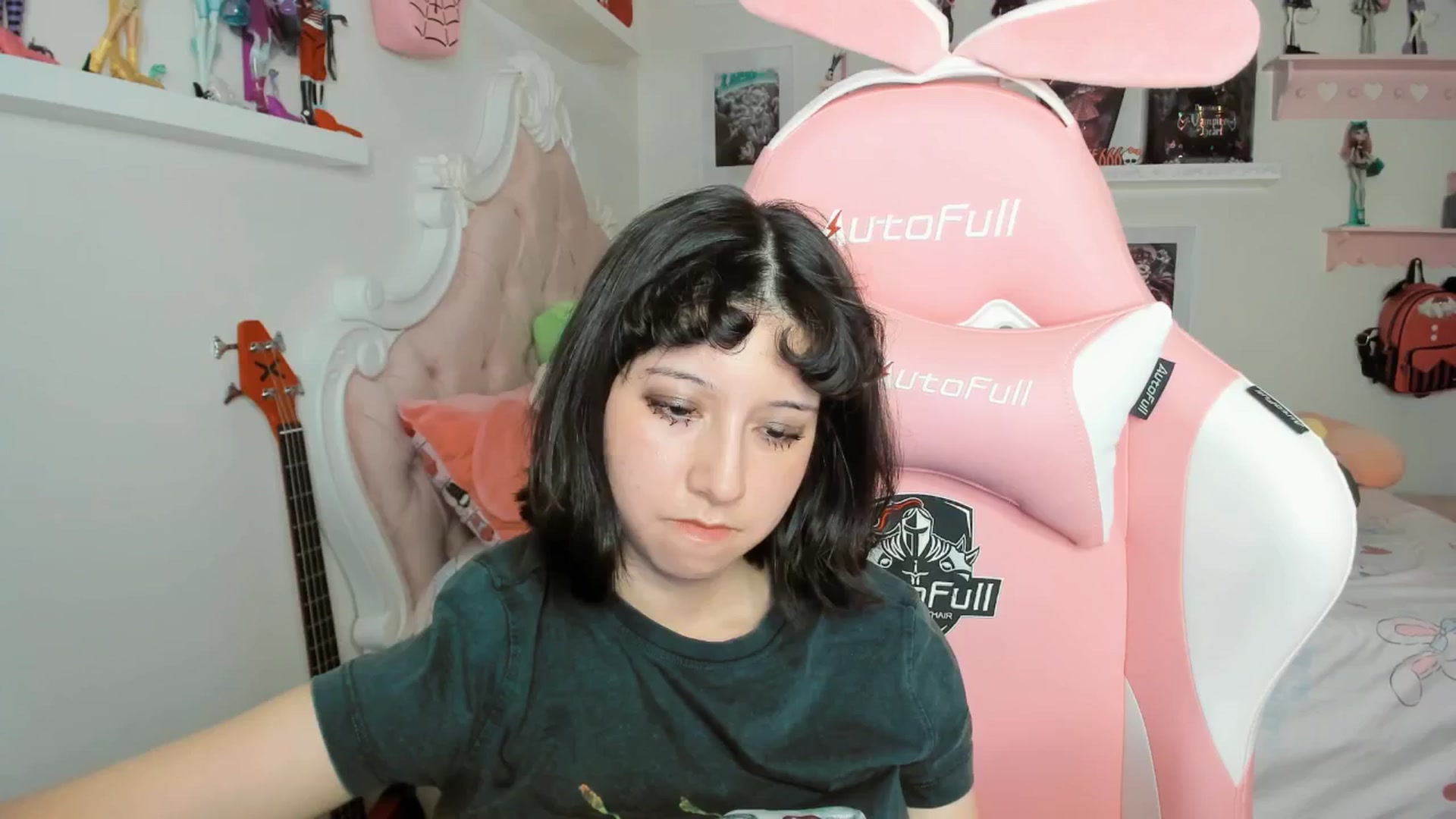 Gallery image thumbnail from Cherrycute666's myfreecams stream on, 03/06/2026, 08:08 image 6 of 20