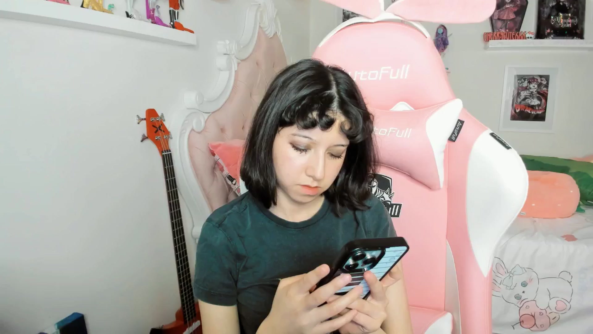 Gallery image thumbnail from Cherrycute666's myfreecams stream on, 03/06/2026, 08:08 image 1 of 20