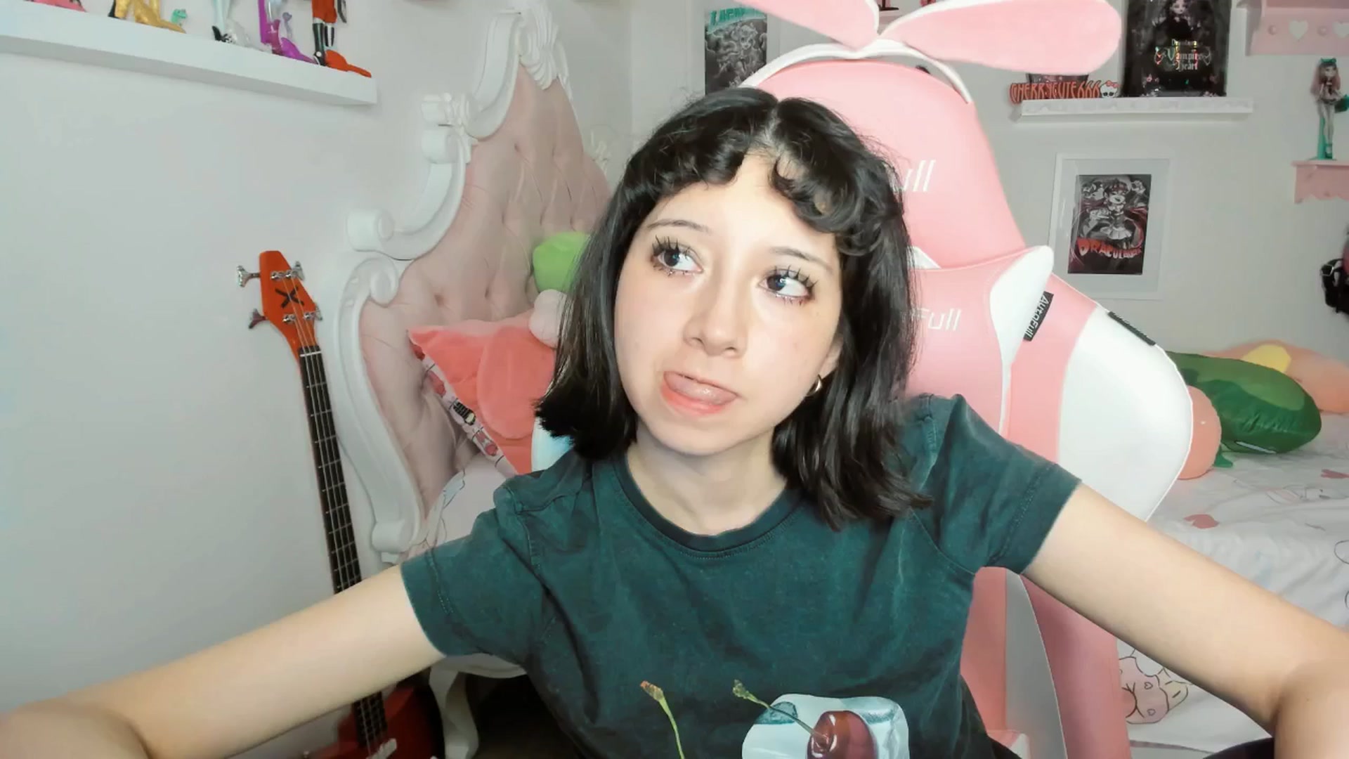 Gallery image thumbnail from Cherrycute666's myfreecams stream on, 03/06/2026, 08:08 image 5 of 20