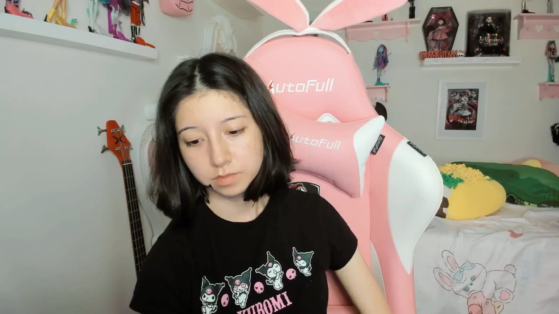 Gallery image thumbnail from Cherrycute666's myfreecams stream on, 03/07/2026, 04:37 image 4 of 20