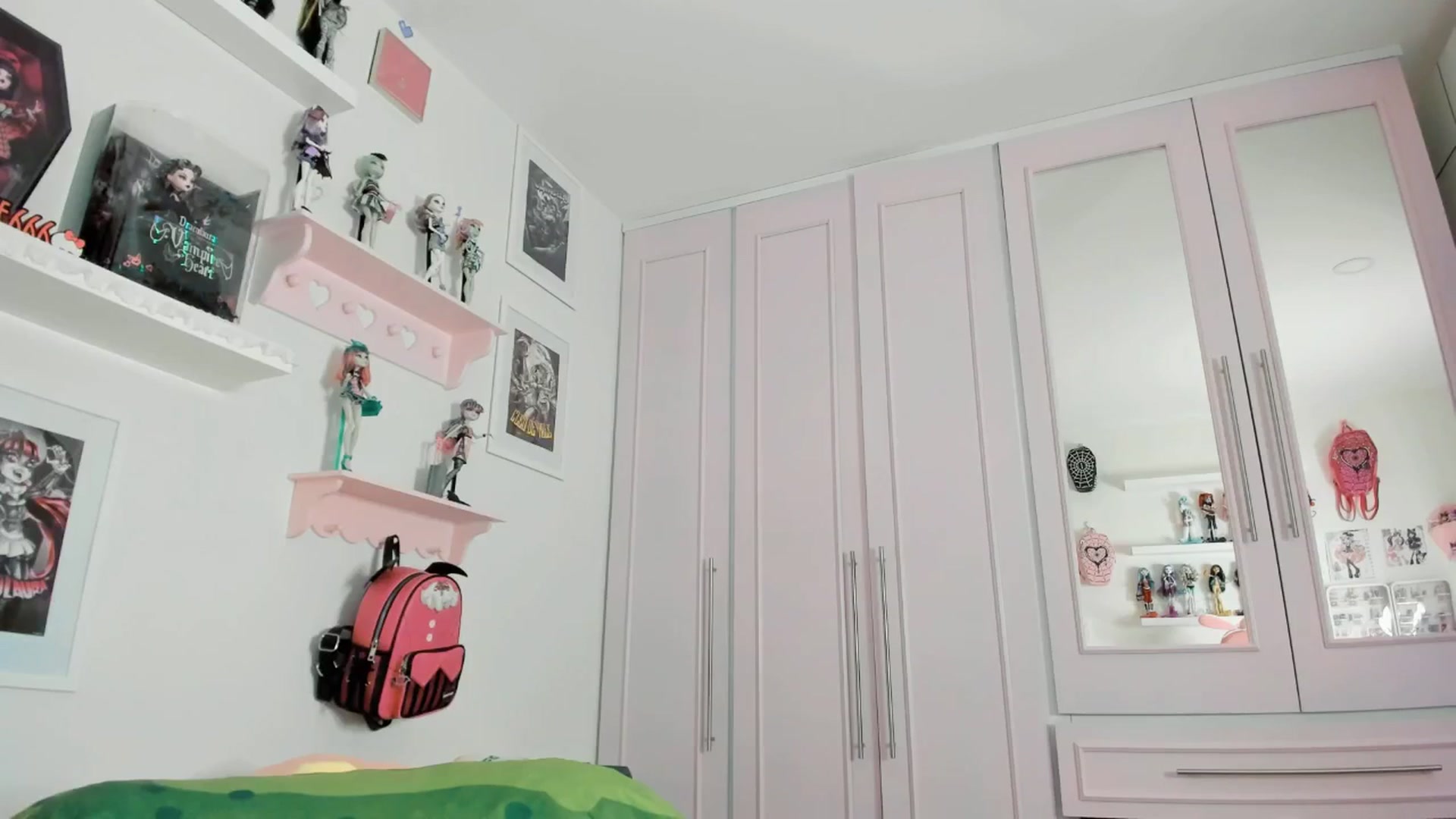 Gallery image thumbnail from Cherrycute666's myfreecams stream on, 03/07/2026, 06:42 image 2 of 20