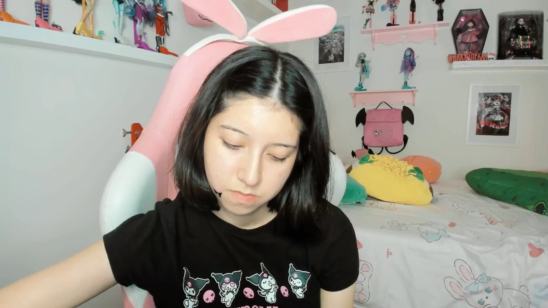 Gallery image thumbnail from Cherrycute666's myfreecams stream on, 03/07/2026, 06:42 image 15 of 20